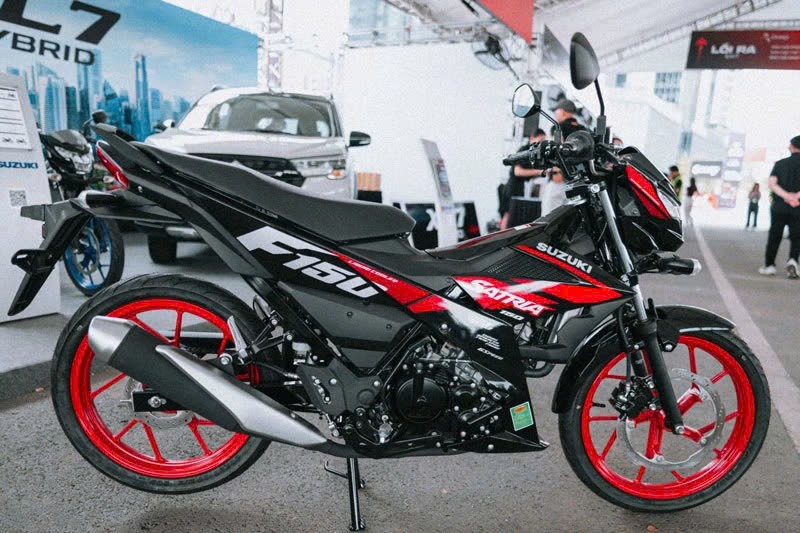 Suzuki Satria F150 2025 ra mắt, chỉ thêm màu sơn, không thay đổi gì Suzuki Satria F150 2025 ra mắt, chỉ thêm màu sơn, không thay đổi gì