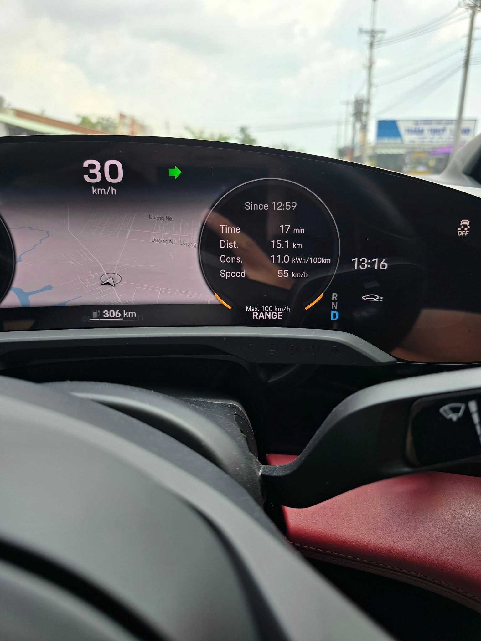 OFer đánh giá Porsche Taycan điện sau 20.000 km: Vận hành êm ái, nhưng hàng ghế sau không thoải mái OFer đánh giá Porsche Taycan điện sau 20.000 km: Vận hành êm ái, nhưng hàng ghế sau không thoải mái