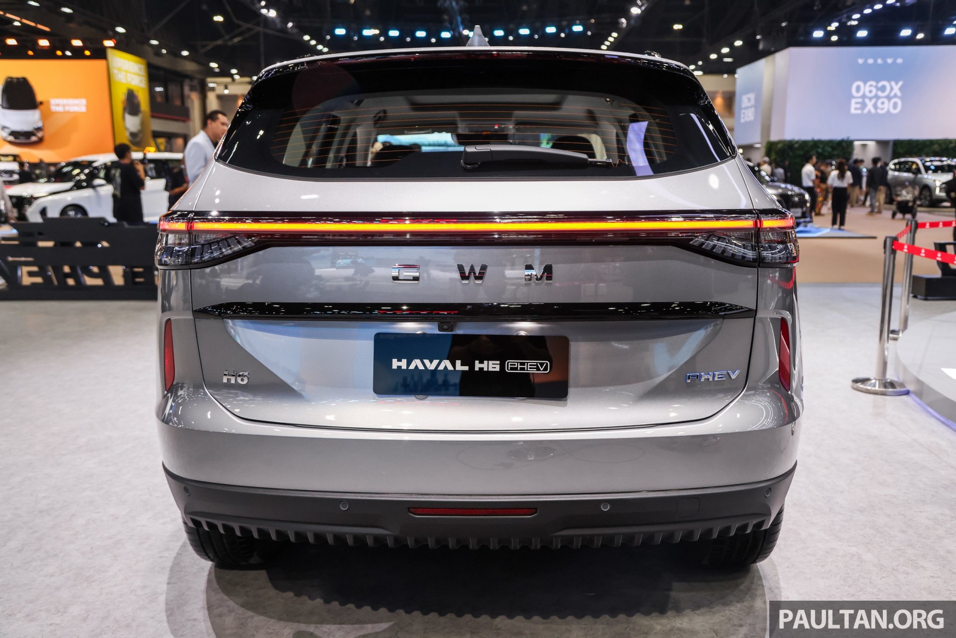Haval H6 Facelift ra mắt, ngoại hình mới, bản PHEV trang bị pin LFP nhưng bị giảm dung lượng Haval H6 Facelift ra mắt, ngoại hình mới, bản PHEV trang bị pin LFP nhưng bị giảm dung lượng