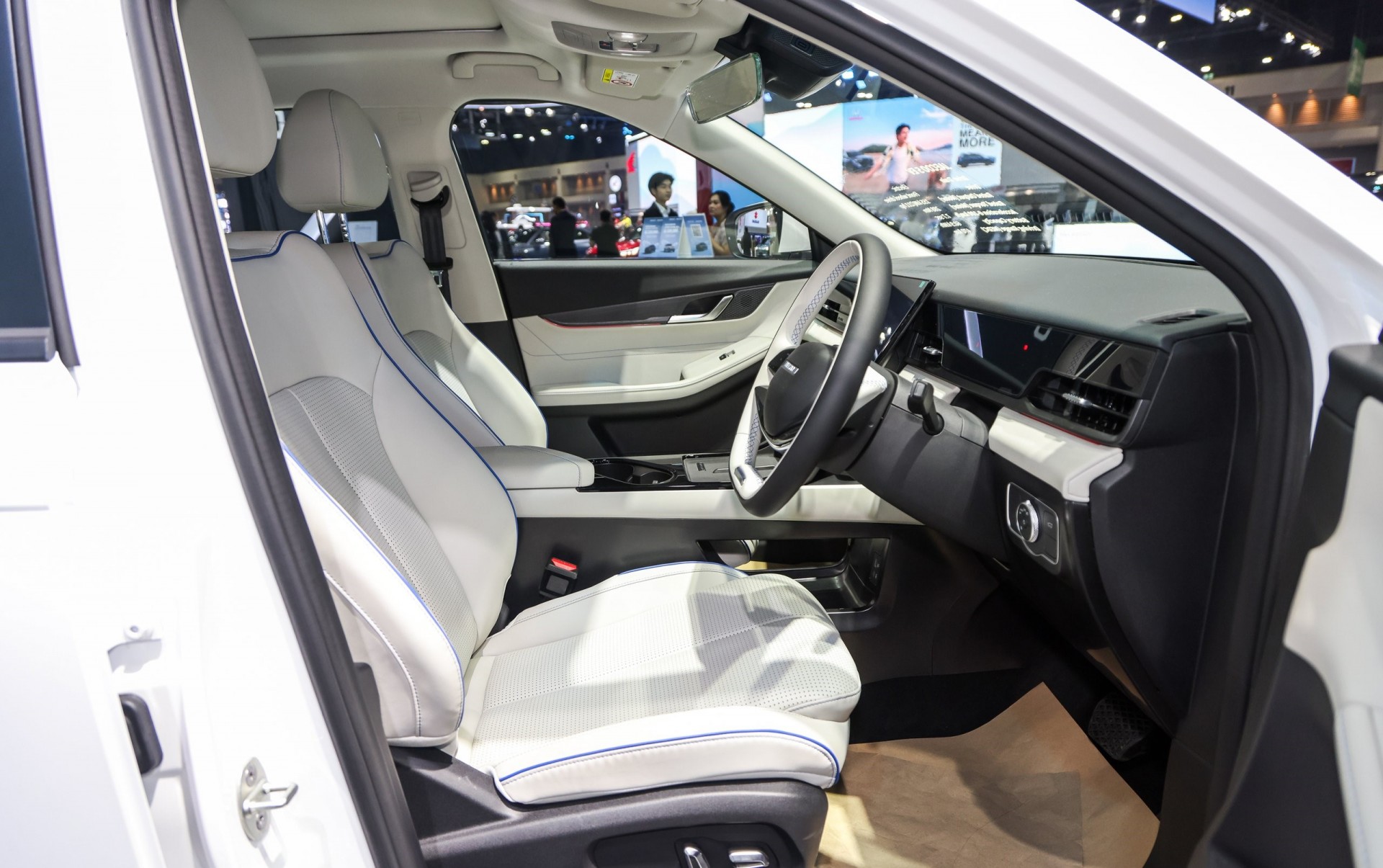 Jaecoo J5 EV, SUV điện thiết kế đặc biệt dành cho người nuôi thú cưng Jaecoo J5 EV, SUV điện thiết kế đặc biệt dành cho người nuôi thú cưng
