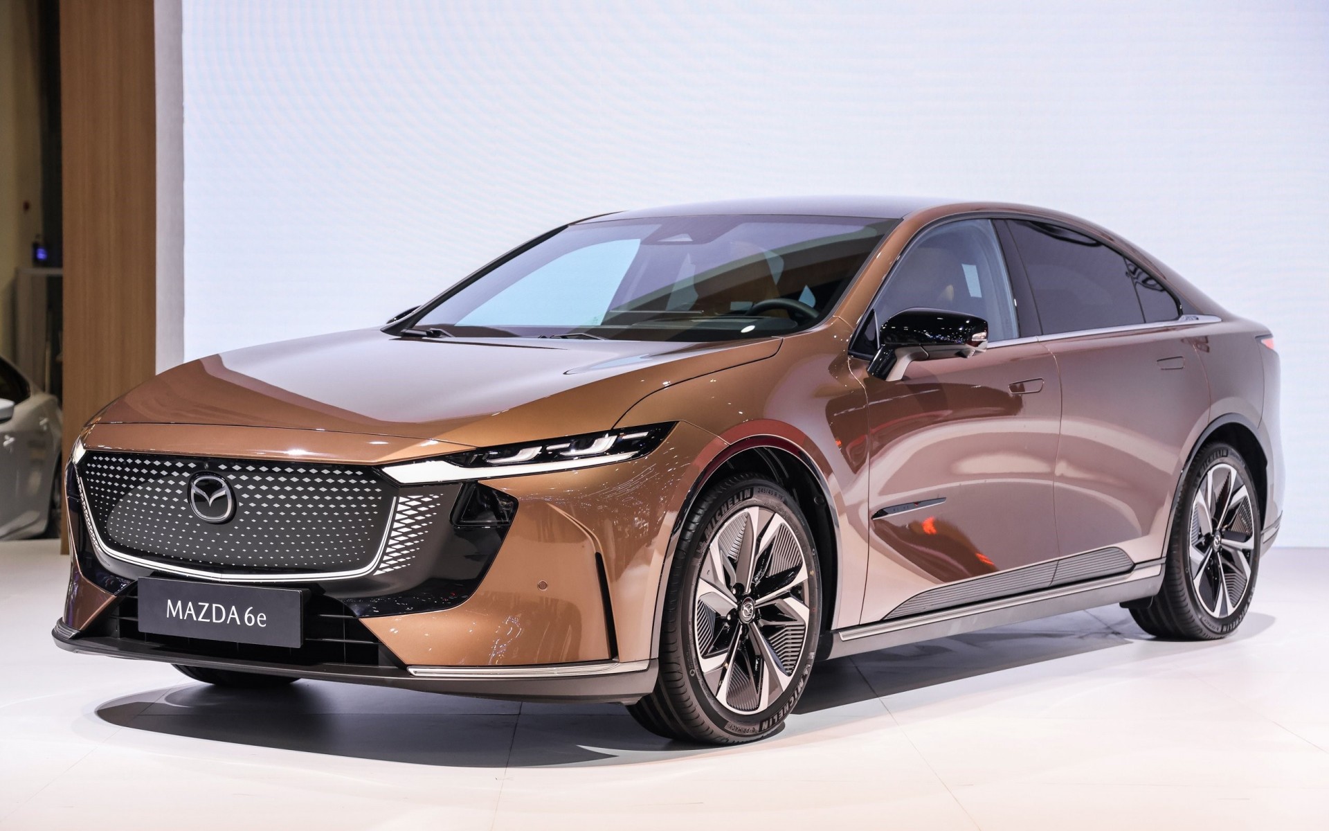 Mazda 6e sedan điện đẹp mắt với tầm hoạt động 552 Km Mazda 6e sedan điện đẹp mắt với tầm hoạt động 552 Km