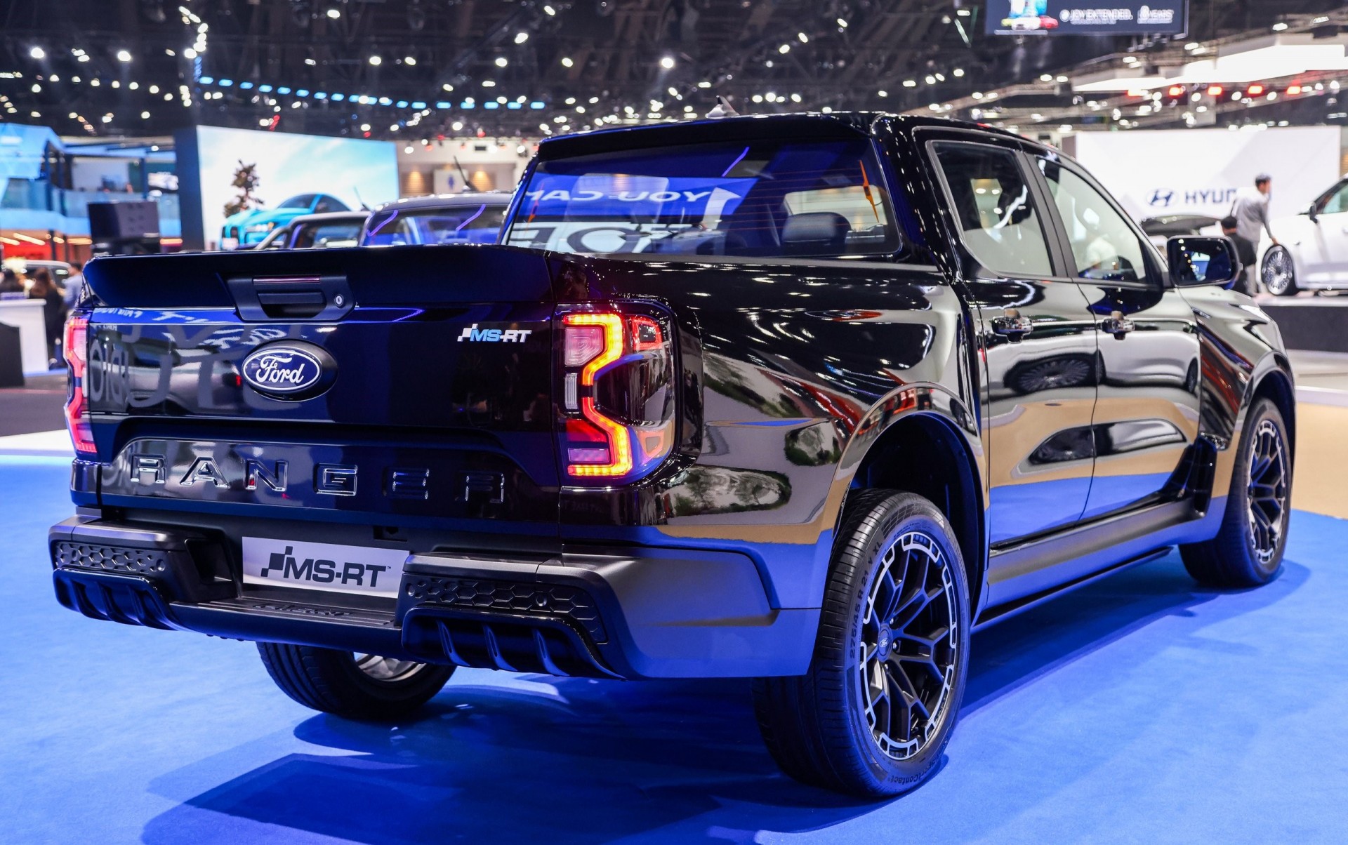 Ford Ranger MS-RT chiếc bán tải mang đậm phong cách xe đua Ford Ranger MS-RT chiếc bán tải mang đậm phong cách xe đua