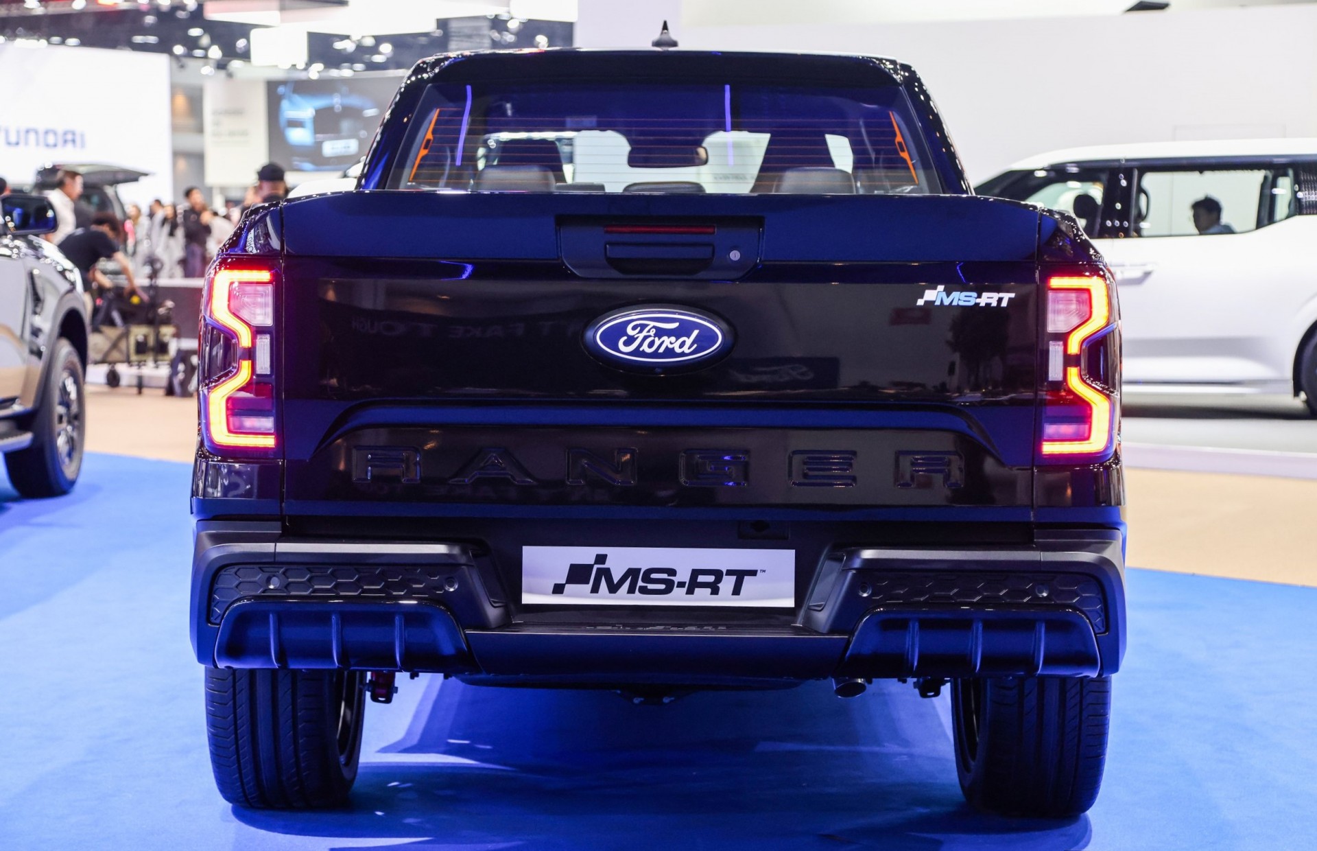 Ford Ranger MS-RT chiếc bán tải mang đậm phong cách xe đua Ford Ranger MS-RT chiếc bán tải mang đậm phong cách xe đua
