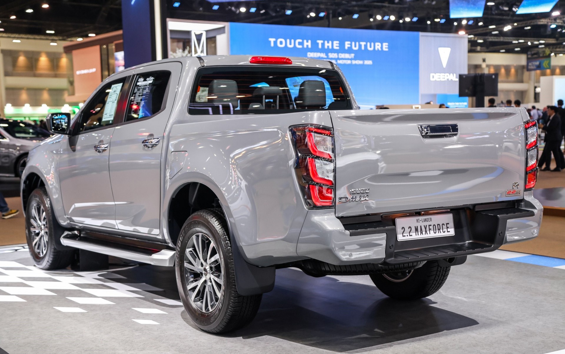 Bộ đôi Isuzu D-Max và Mu-X 2025 được trang bị động cơ 2.2L hoàn toàn mới Bộ đôi Isuzu D-Max và Mu-X 2025 được trang bị động cơ 2.2L hoàn toàn mới