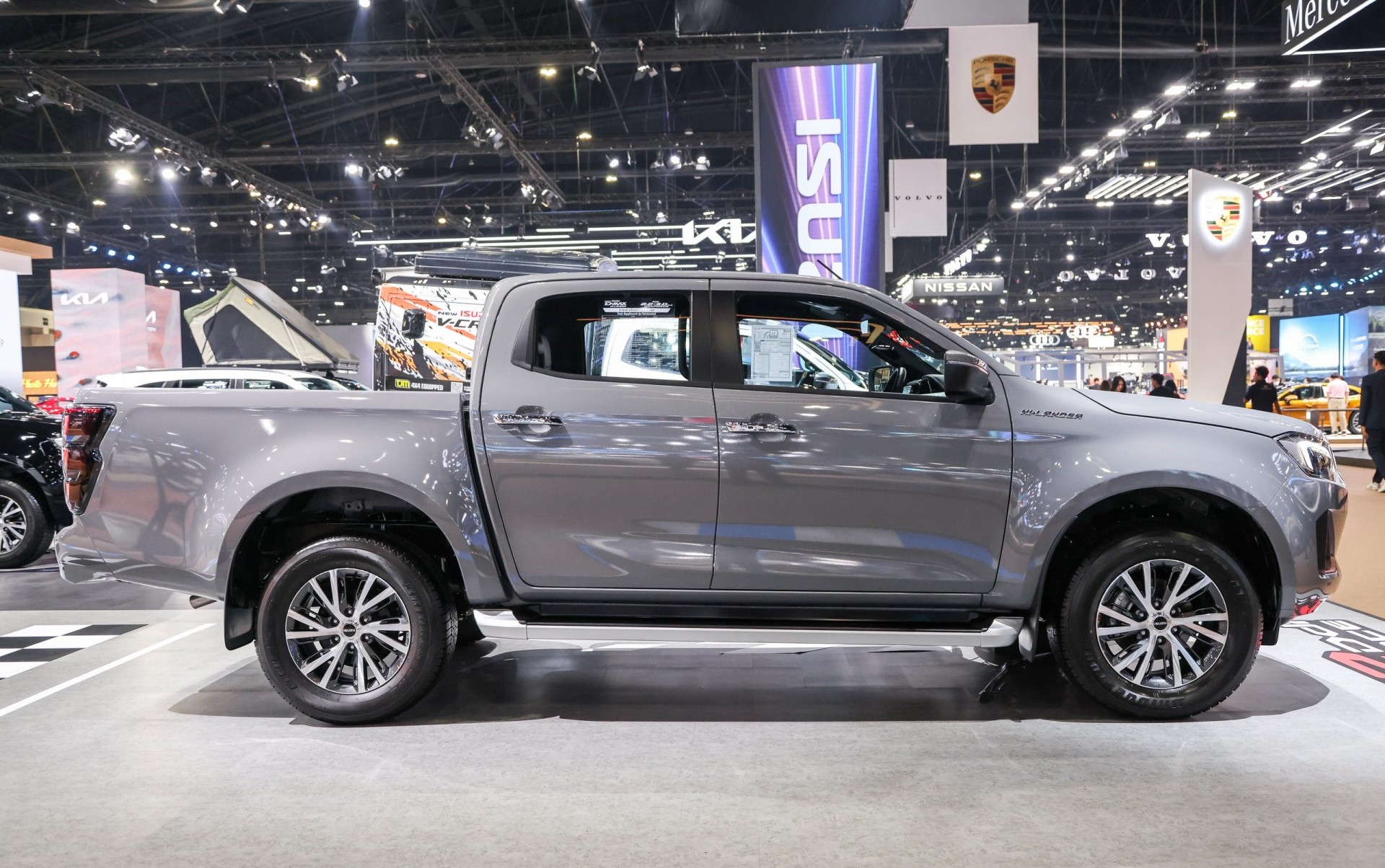 Bộ đôi Isuzu D-Max và Mu-X 2025 được trang bị động cơ 2.2L hoàn toàn mới Bộ đôi Isuzu D-Max và Mu-X 2025 được trang bị động cơ 2.2L hoàn toàn mới