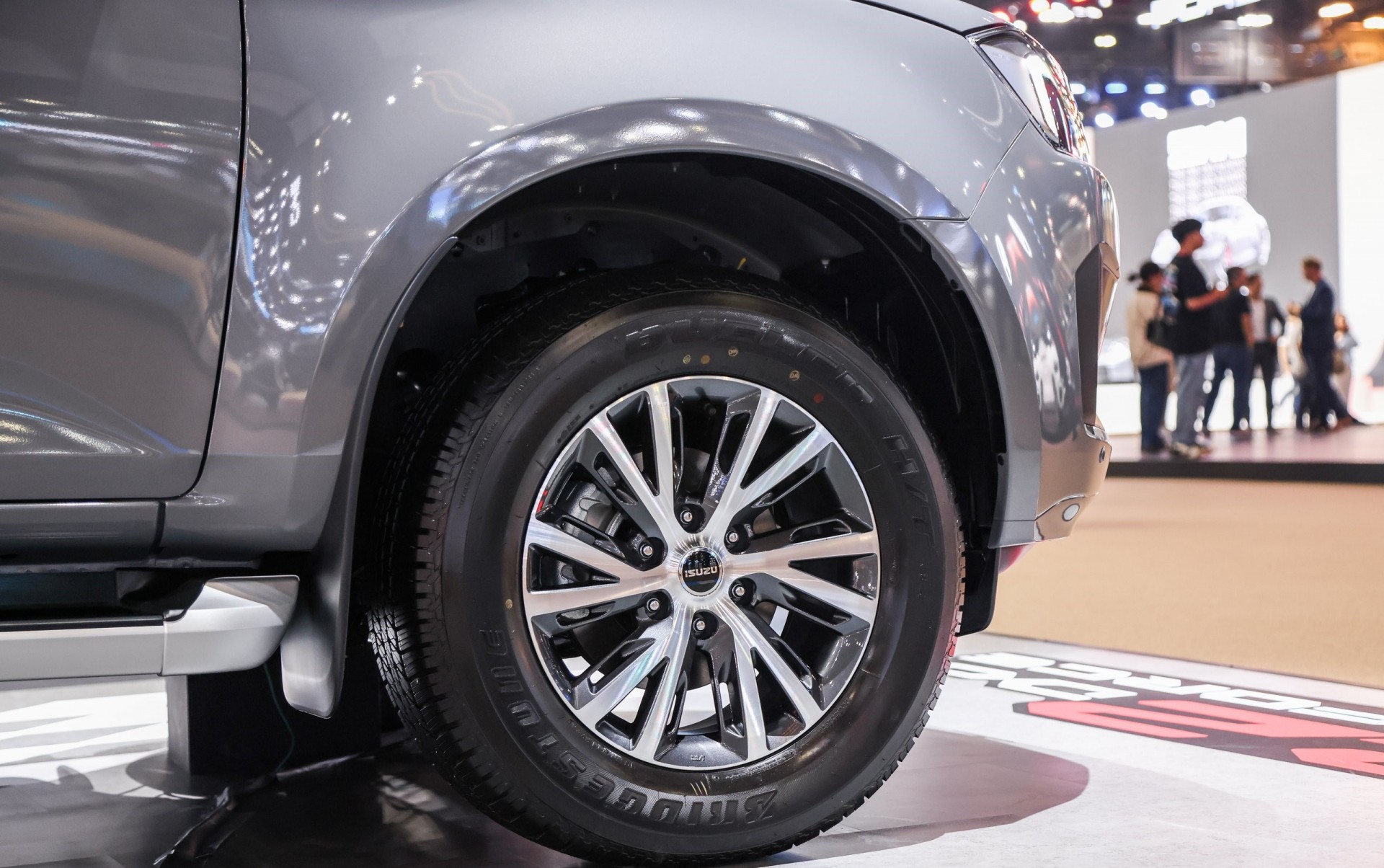 Bộ đôi Isuzu D-Max và Mu-X 2025 được trang bị động cơ 2.2L hoàn toàn mới Bộ đôi Isuzu D-Max và Mu-X 2025 được trang bị động cơ 2.2L hoàn toàn mới