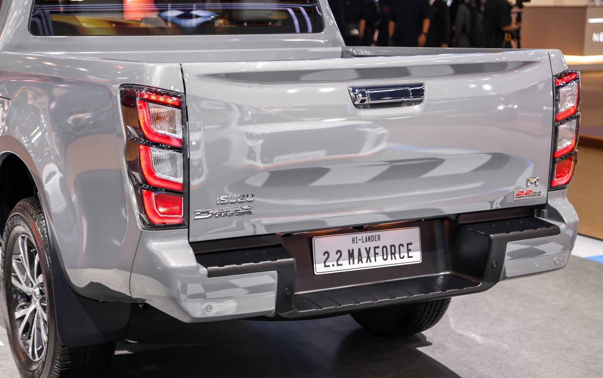 Bộ đôi Isuzu D-Max và Mu-X 2025 được trang bị động cơ 2.2L hoàn toàn mới Bộ đôi Isuzu D-Max và Mu-X 2025 được trang bị động cơ 2.2L hoàn toàn mới