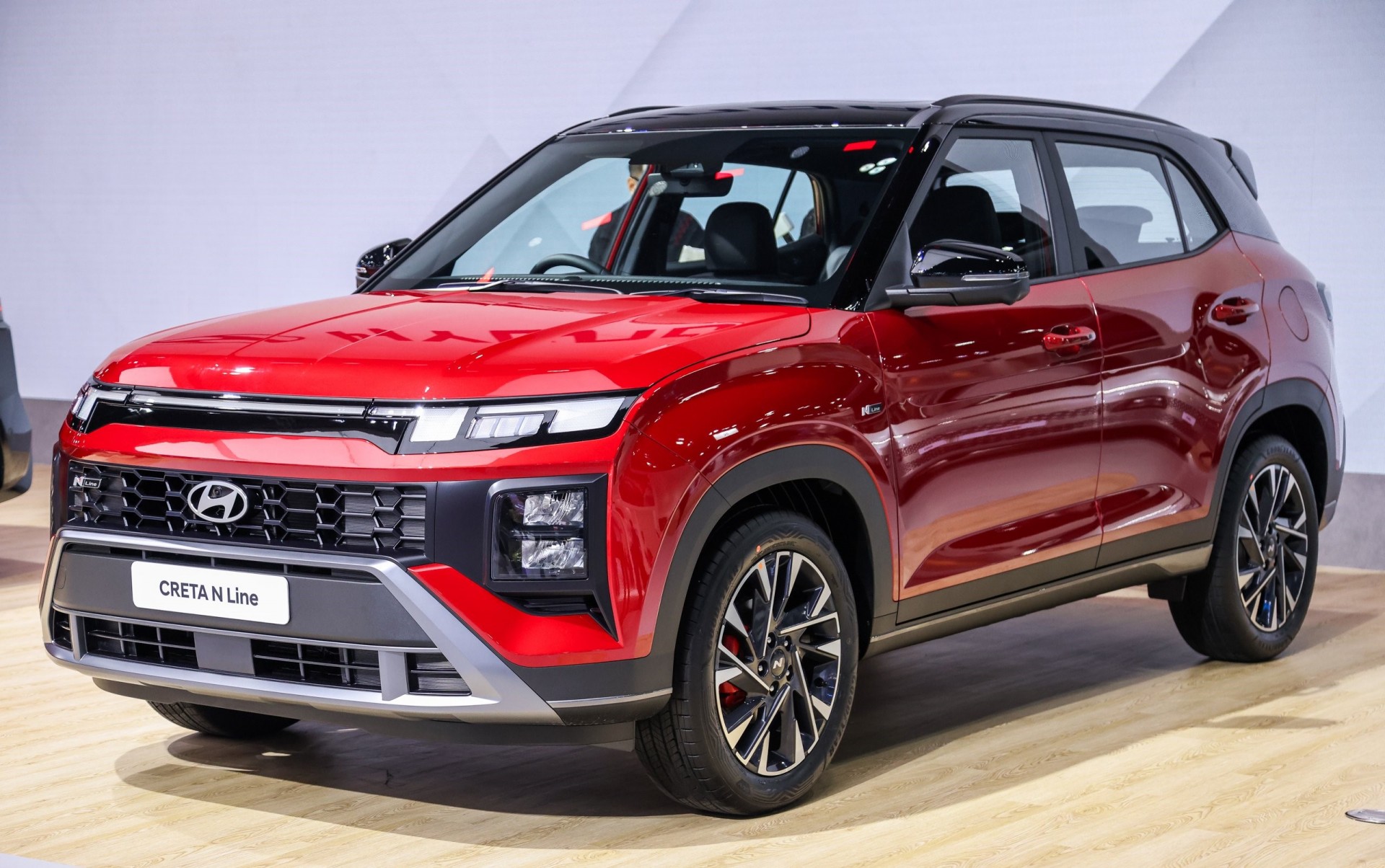 Hyundai Creta facelift 2025 ra mắt với nhiều cải tiến, giá quy đổi hơn 900 triệu đồng Hyundai Creta facelift 2025 ra mắt với nhiều cải tiến, giá quy đổi hơn 900 triệu đồng