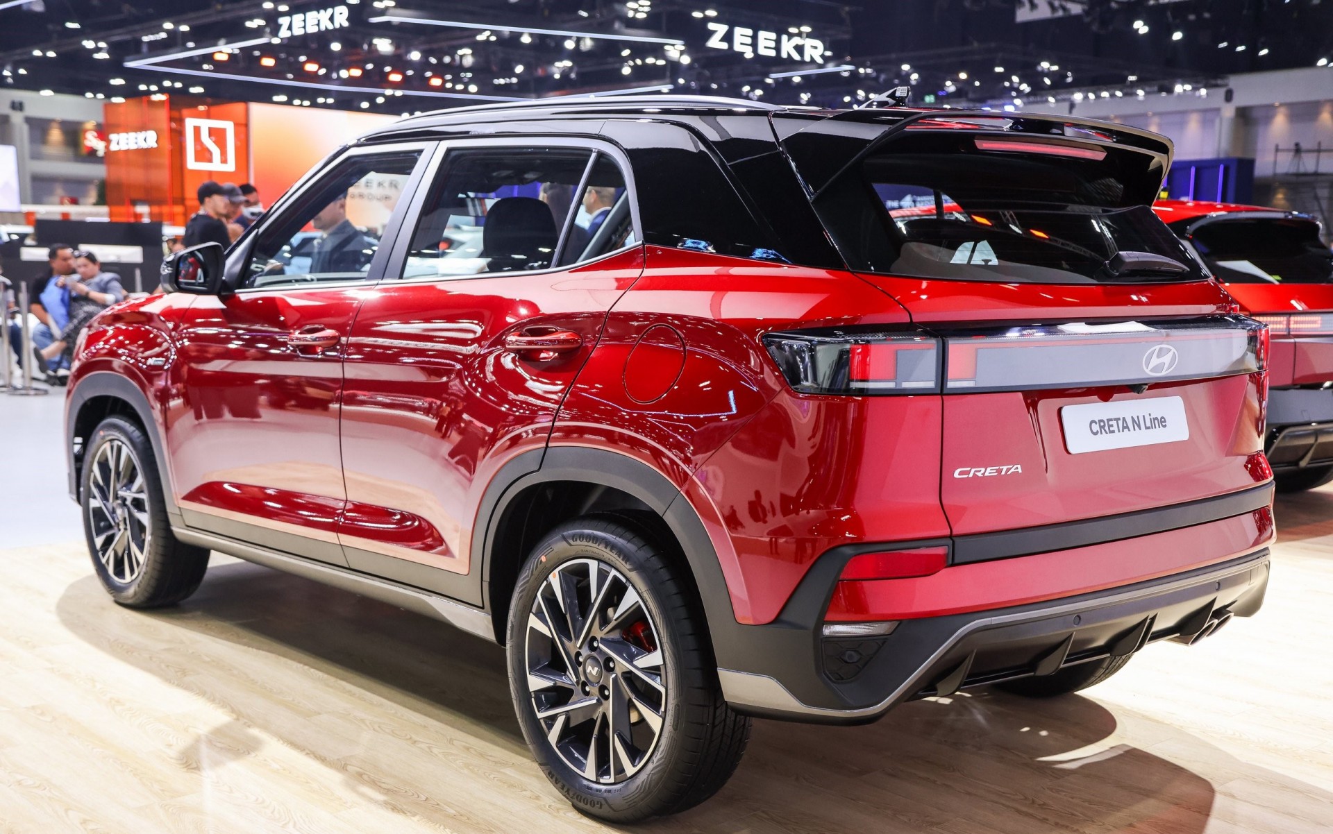 Hyundai Creta facelift 2025 ra mắt với nhiều cải tiến, giá quy đổi hơn 900 triệu đồng Hyundai Creta facelift 2025 ra mắt với nhiều cải tiến, giá quy đổi hơn 900 triệu đồng