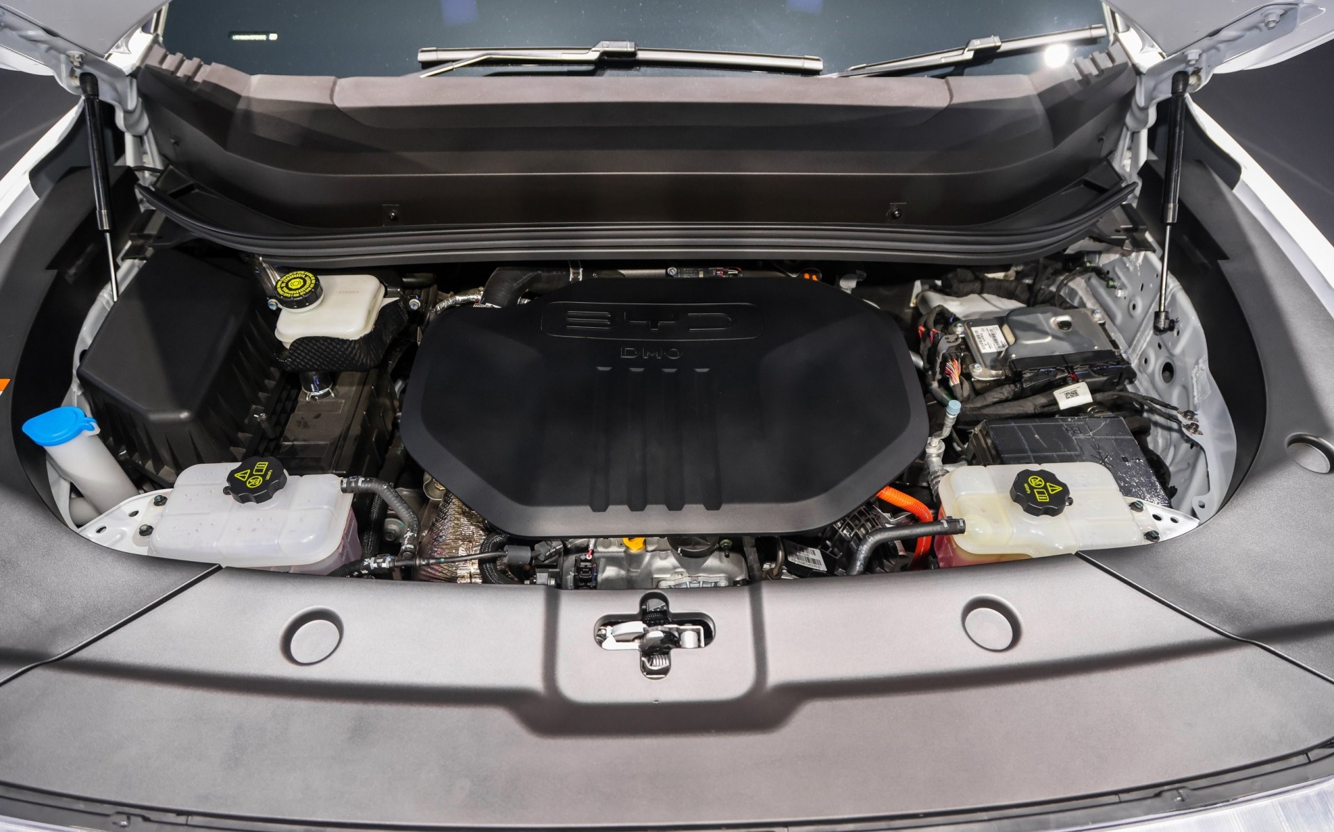 BYD Shark 6 bán tải hybrid nhanh như xe thể thao, 'đe dọa' Ranger Raptor BYD Shark 6 bán tải hybrid nhanh như xe thể thao, 'đe dọa' Ranger Raptor