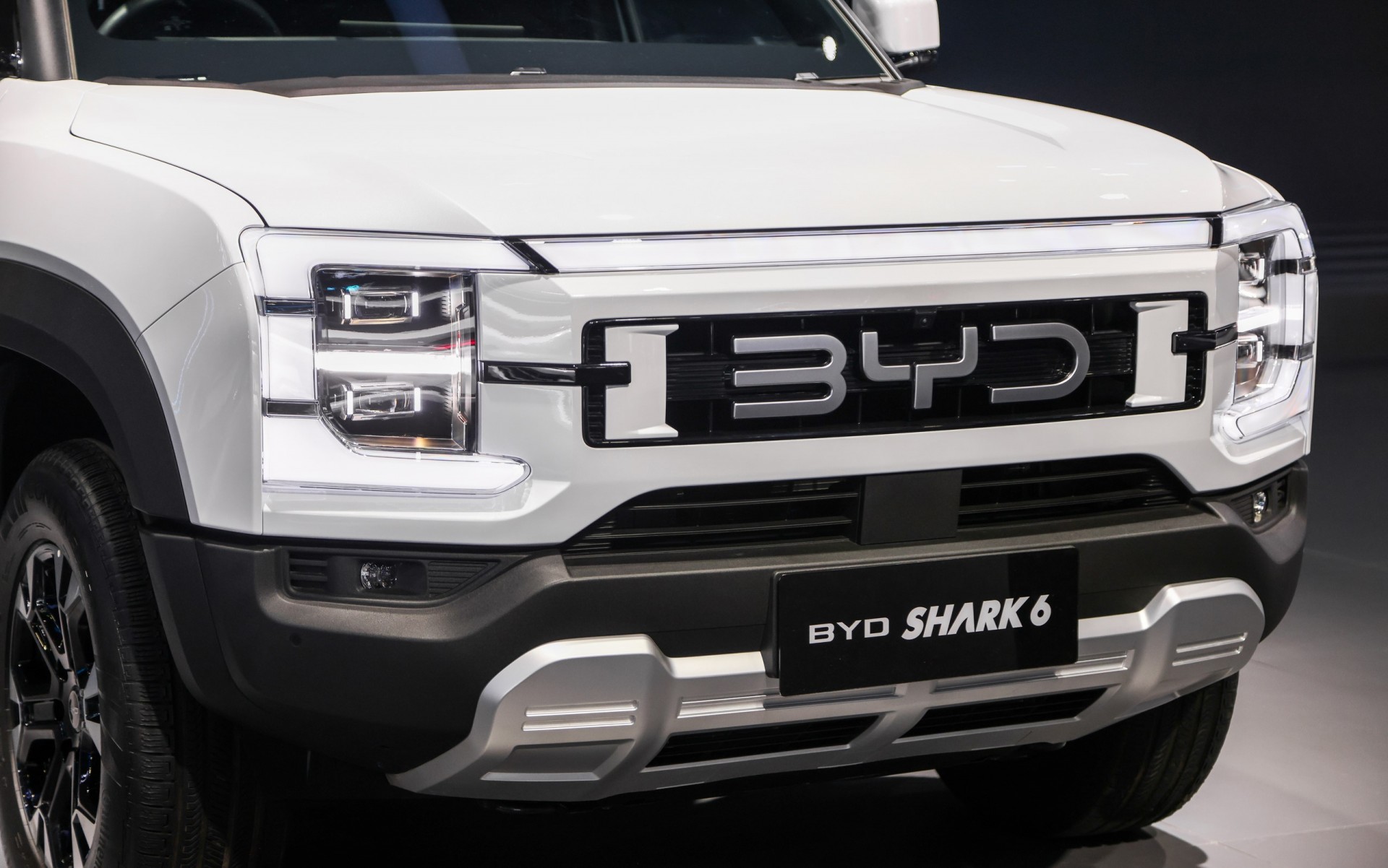 BYD Shark 6 bán tải hybrid nhanh như xe thể thao, 'đe dọa' Ranger Raptor BYD Shark 6 bán tải hybrid nhanh như xe thể thao, 'đe dọa' Ranger Raptor