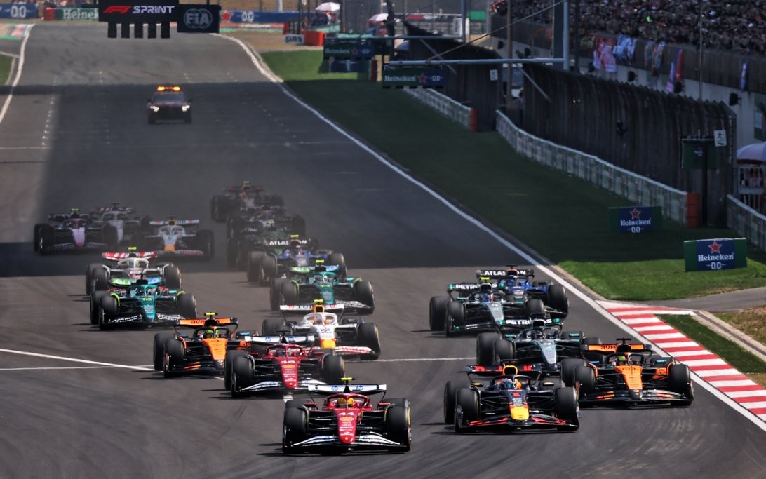 F1 2025: McLaren khởi đầu rực rỡ, Ferrari gây thất vọng, mùa giải mở ra cuộc đua khốc liệt F1 2025: McLaren khởi đầu rực rỡ, Ferrari gây thất vọng, mùa giải mở ra cuộc đua khốc liệt