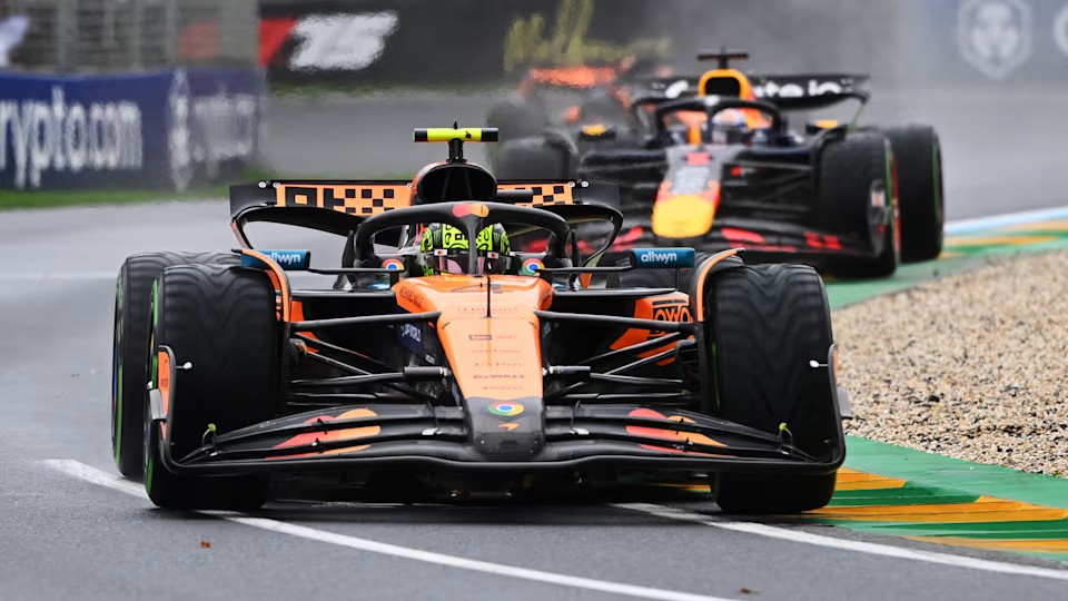 F1 2025: McLaren khởi đầu rực rỡ, Red Bull gặp thách thức, mùa giải mở ra cuộc đua khốc liệt F1 2025: McLaren khởi đầu rực rỡ, Red Bull gặp thách thức, mùa giải mở ra cuộc đua khốc liệt