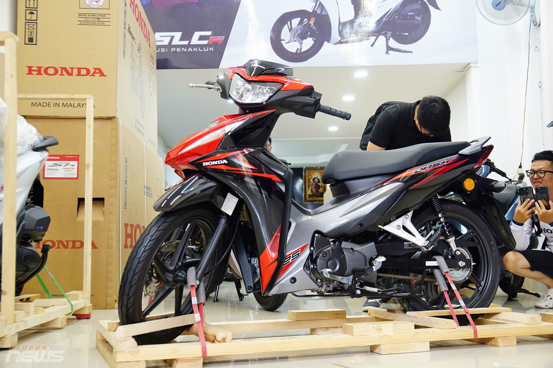 Honda Dash 125 nhập Malaysia, xe số phổ thông có giá ngang SH125i Honda Dash 125 nhập Malaysia, xe số phổ thông có giá ngang SH125i