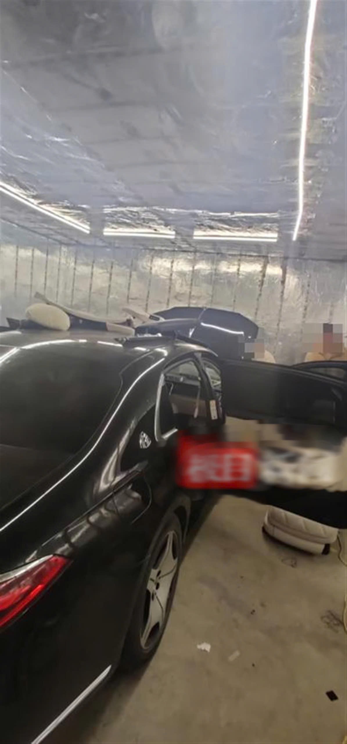 Thuê xe sang 24 triệu/ngày nhưng chỉ ăn bữa ăn 35 nghìn, tên trộm Maybach bị cảnh sát tóm gọn Thuê xe sang 24 triệu/ngày nhưng chỉ ăn bữa ăn 35 nghìn, tên trộm Maybach bị cảnh sát tóm gọn
