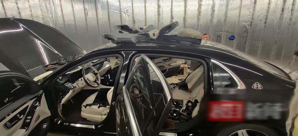 Thuê xe sang 24 triệu/ngày nhưng chỉ ăn bữa ăn 35 nghìn, tên trộm Maybach bị cảnh sát tóm gọn Thuê xe sang 24 triệu/ngày nhưng chỉ ăn bữa ăn 35 nghìn, tên trộm Maybach bị cảnh sát tóm gọn