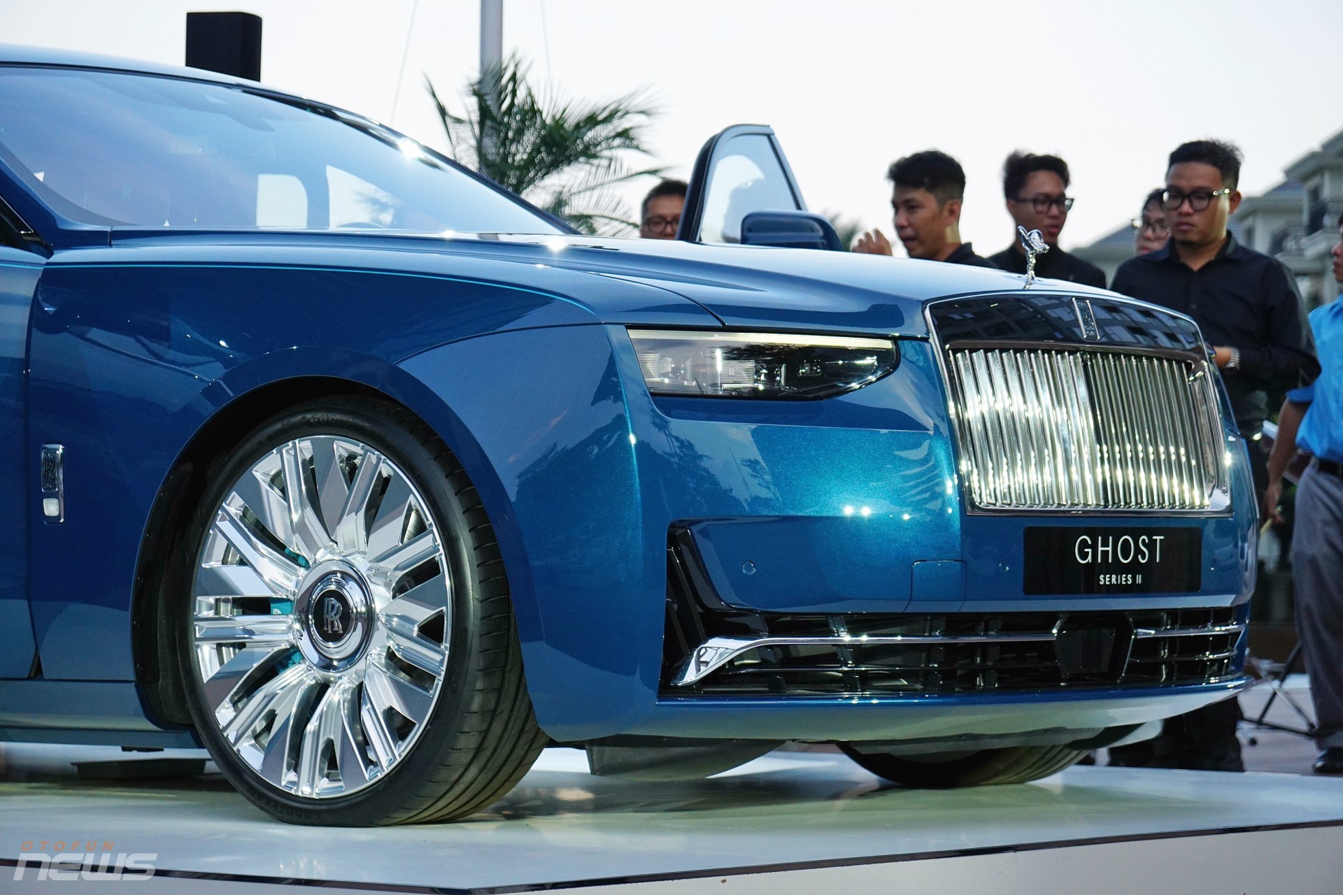 Rolls-Royce Ghost Series II hơn gần 35 tỷ tại Việt Nam có gì đặc biệt? Rolls-Royce Ghost Series II hơn gần 35 tỷ tại Việt Nam có gì đặc biệt?