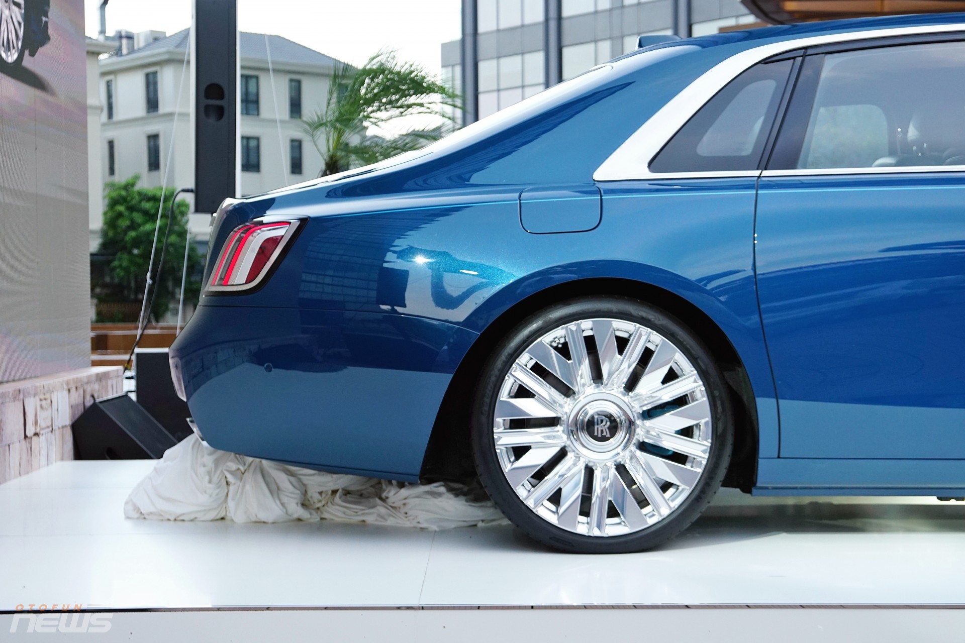 Rolls-Royce Ghost Series II hơn gần 35 tỷ tại Việt Nam có gì đặc biệt? Rolls-Royce Ghost Series II hơn gần 35 tỷ tại Việt Nam có gì đặc biệt?