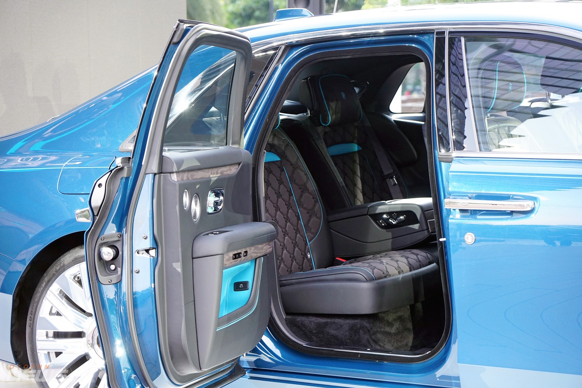 Rolls-Royce Ghost Series II hơn gần 35 tỷ tại Việt Nam có gì đặc biệt? Rolls-Royce Ghost Series II hơn gần 35 tỷ tại Việt Nam có gì đặc biệt?