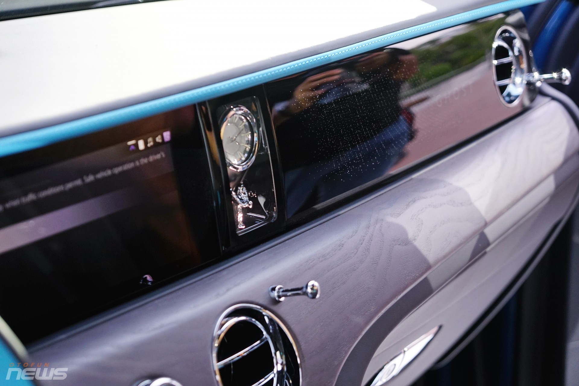 Rolls-Royce Ghost Series II hơn gần 35 tỷ tại Việt Nam có gì đặc biệt? Rolls-Royce Ghost Series II hơn gần 35 tỷ tại Việt Nam có gì đặc biệt?