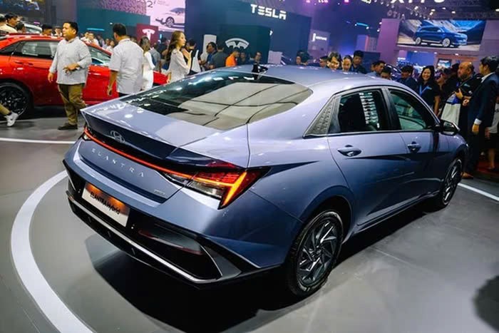 Hyundai Elantra 2025 từ 485 triệu ra mắt Đông Nam Á, có bản hybrid, rộng cửa về Việt Nam Hyundai Elantra 2025 từ 485 triệu ra mắt Đông Nam Á, có bản hybrid, rộng cửa về Việt Nam