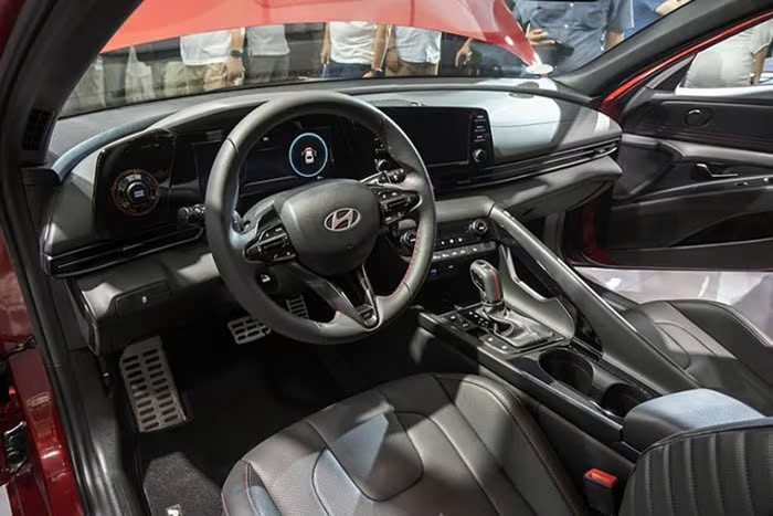 Hyundai Elantra 2025 từ 485 triệu ra mắt Đông Nam Á, có bản hybrid, rộng cửa về Việt Nam Hyundai Elantra 2025 từ 485 triệu ra mắt Đông Nam Á, có bản hybrid, rộng cửa về Việt Nam
