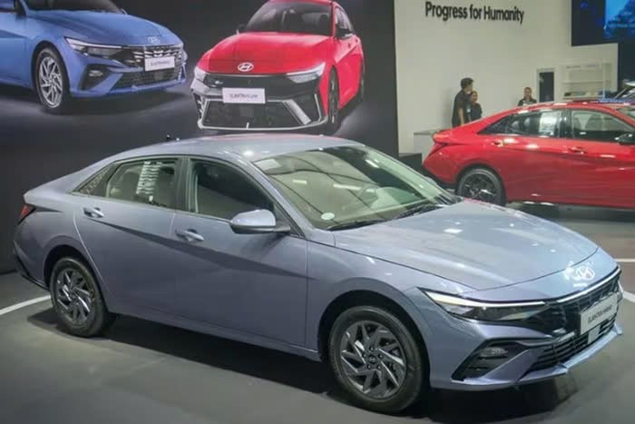 Hyundai Elantra 2025 từ 485 triệu ra mắt Đông Nam Á, có bản hybrid, rộng cửa về Việt Nam Hyundai Elantra 2025 từ 485 triệu ra mắt Đông Nam Á, có bản hybrid, rộng cửa về Việt Nam