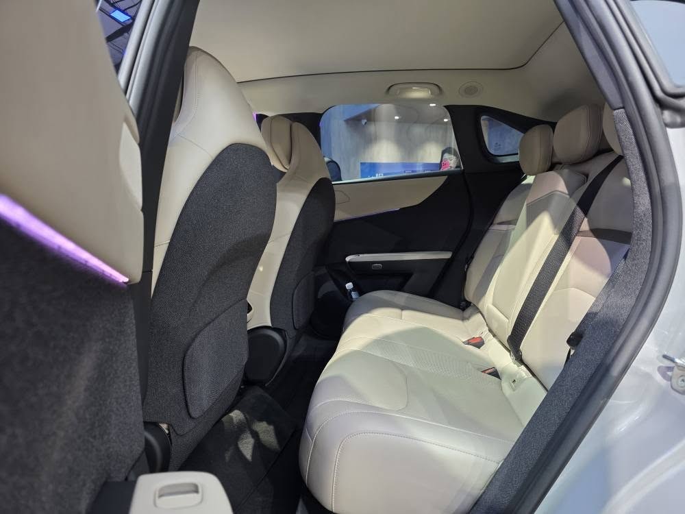 Mazda EZ-60 ra mắt, SUV điện thách thức Tesla Model Y Mazda EZ-60 ra mắt, SUV điện thách thức Tesla Model Y