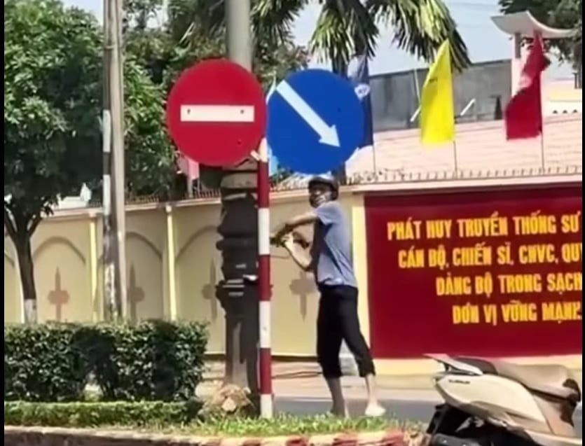 Đối tượng cầm búa đập biển báo giao thông tại TP Buôn Ma Thuột, kết quả test nhanh gây bất ngờ Đối tượng cầm búa đập biển báo giao thông tại TP Buôn Ma Thuột, kết quả test nhanh gây bất ngờ