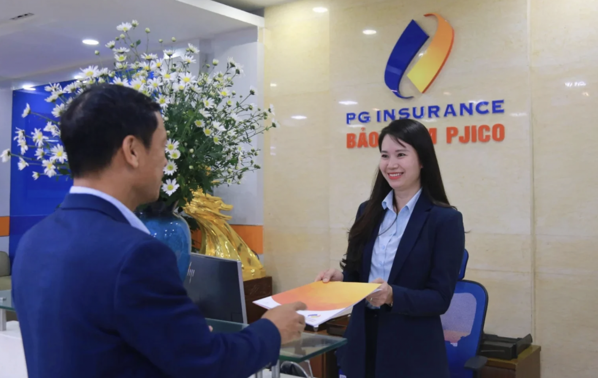 Cách kiểm tra bảo hiểm ô tô tránh những rủi ro không mong muốn Cách kiểm tra bảo hiểm ô tô tránh những rủi ro không mong muốn