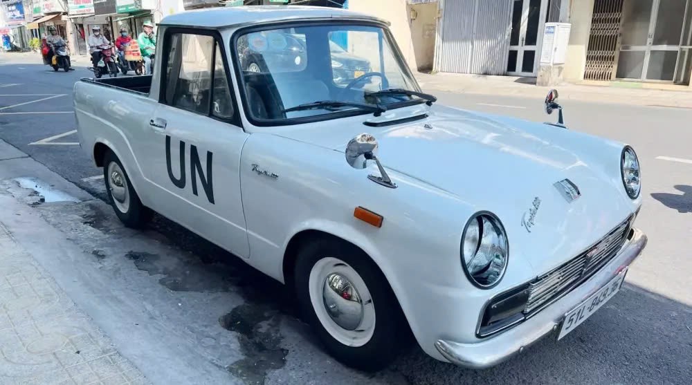 Ngắm bán tải hàng 'độc' Toyota Publica của 'Qua' Vũ tại Việt Nam Toyota Publica 800 của vua cà phê Đặng Lê Nguyên Vũ tại Việt Nam