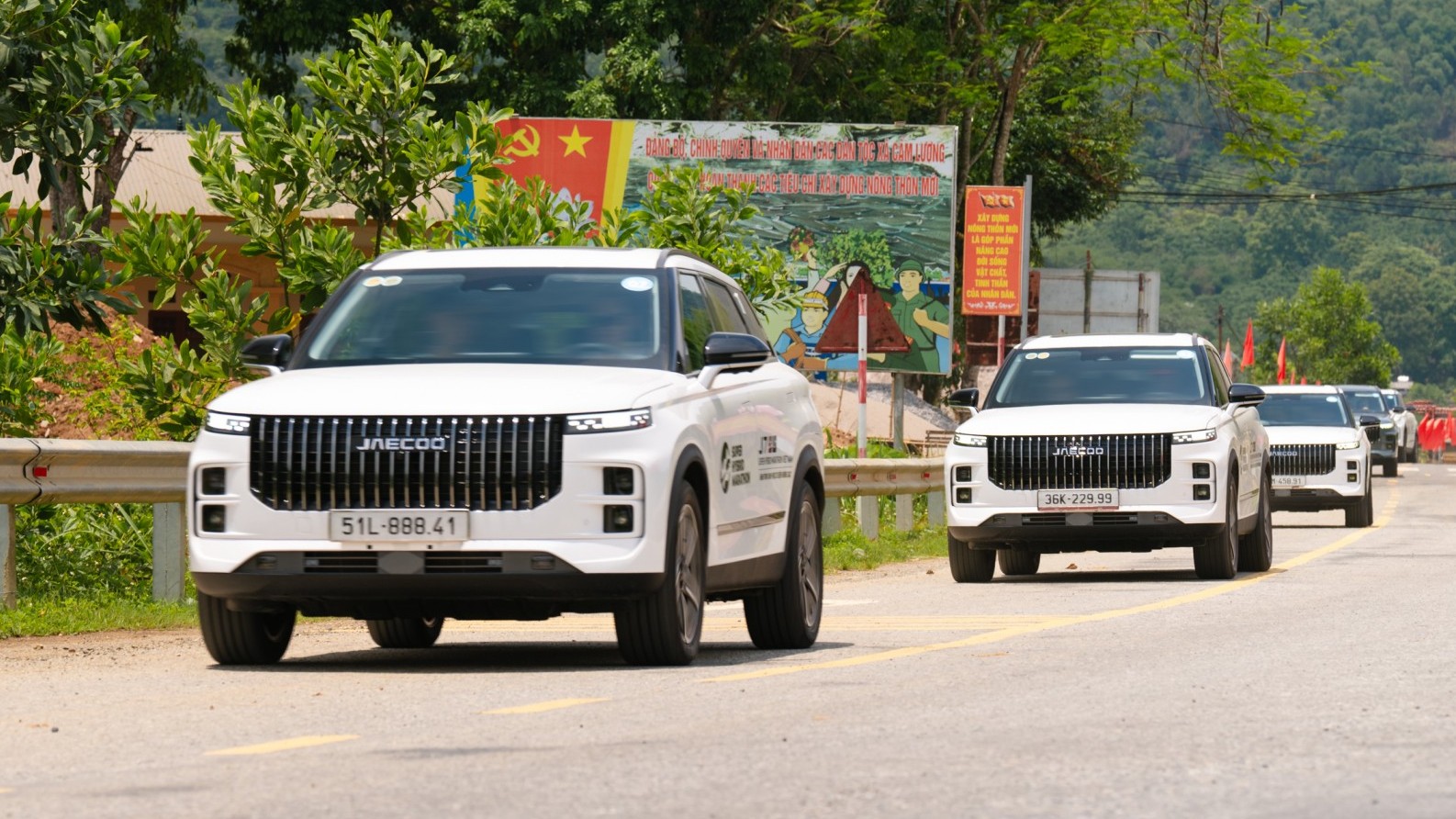 Đánh giá thực tế Jaecoo J7 PHEV: 1.300 km và cái gật đầu thuyết phục