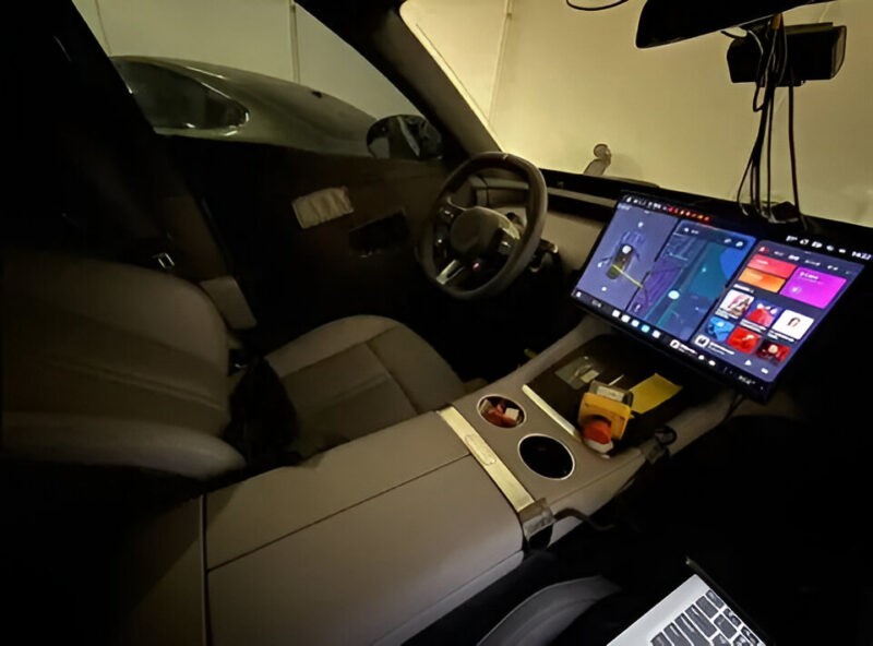 Xe SUV điện Xiaomi YU7 sắp ra mắt giữa bối cảnh chiếc xe đầu tiên đang chuẩn bị vướng vụ kiện tập thể Xe SUV điện Xiaomi YU7 sắp ra mắt