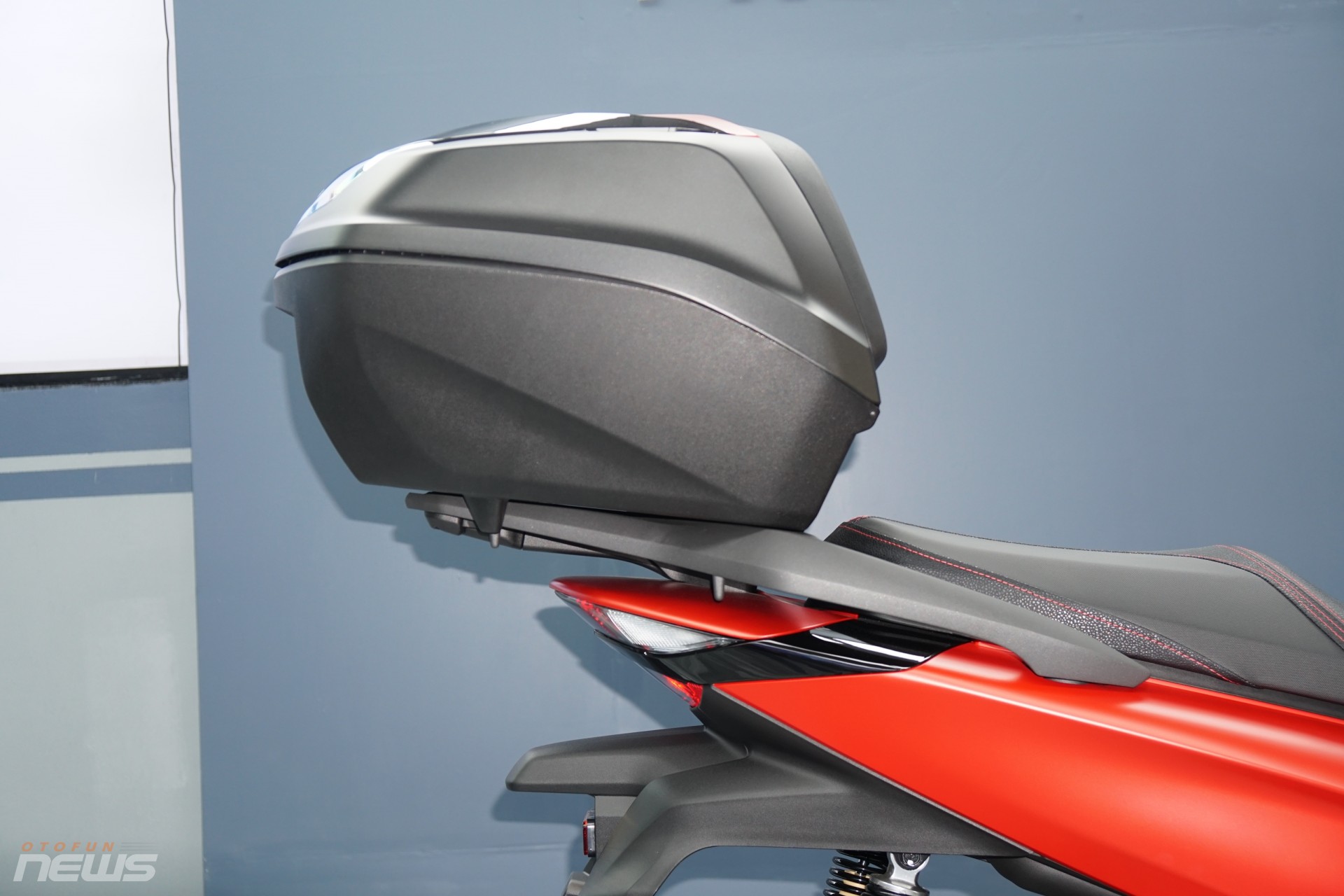 Honda SH 350i 2025 nhập Ý về nước, có khác biệt so với bản Việt?