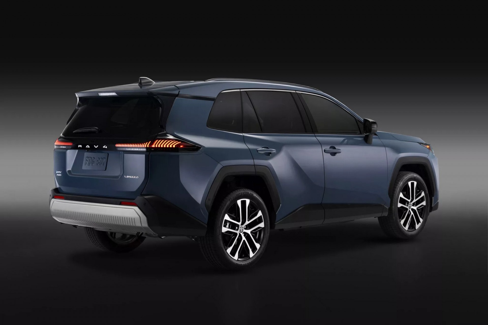 Toyota RAV4 2026 có thêm bản GR Sport, chuyển sang động cơ hybrid Toyota RAV4 2026 có thêm bản GR Sport, chuyển sang động cơ hybrid