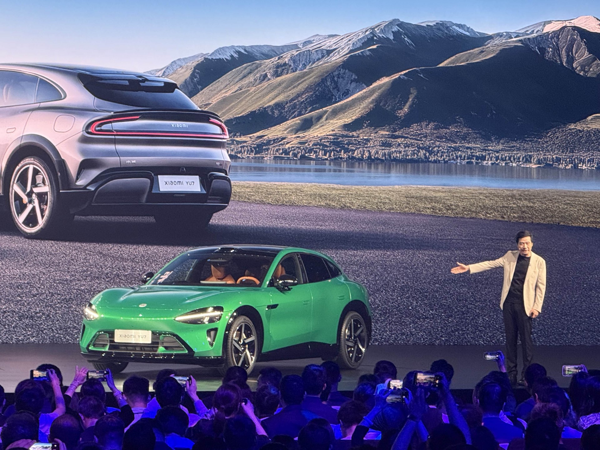 Chính thức ra mắt Xiaomi YU7 - Mẫu SUV điện cạnh tranh trực tiếp với Tesla Model Y Chính thức ra mắt Xiaomi YU7 - Mẫu SUV điện cạnh tranh trực tiếp với Tesla Model Y