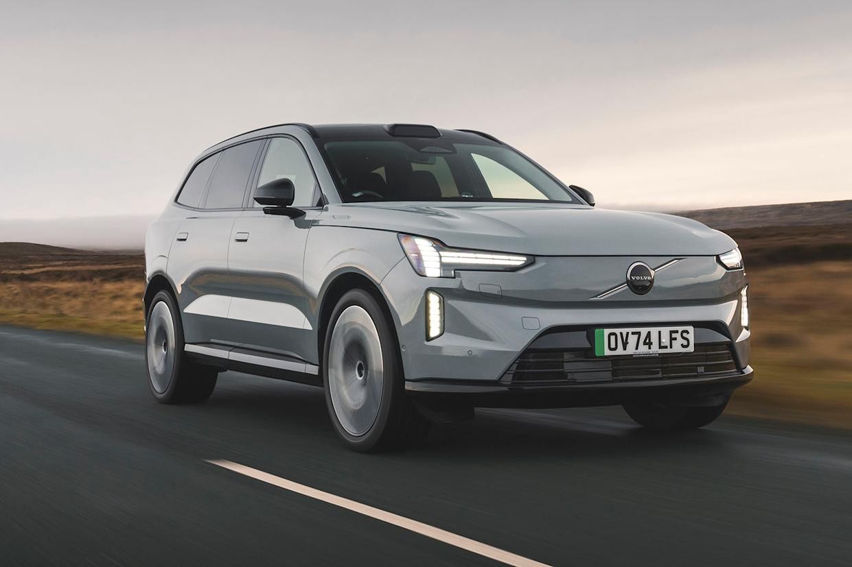 Volvo sẽ là nhà sản xuất xe đầu tiên có tính năng trợ lý Gemini AI từ Google Volvo sản xuất ô tô với trợ lý AI