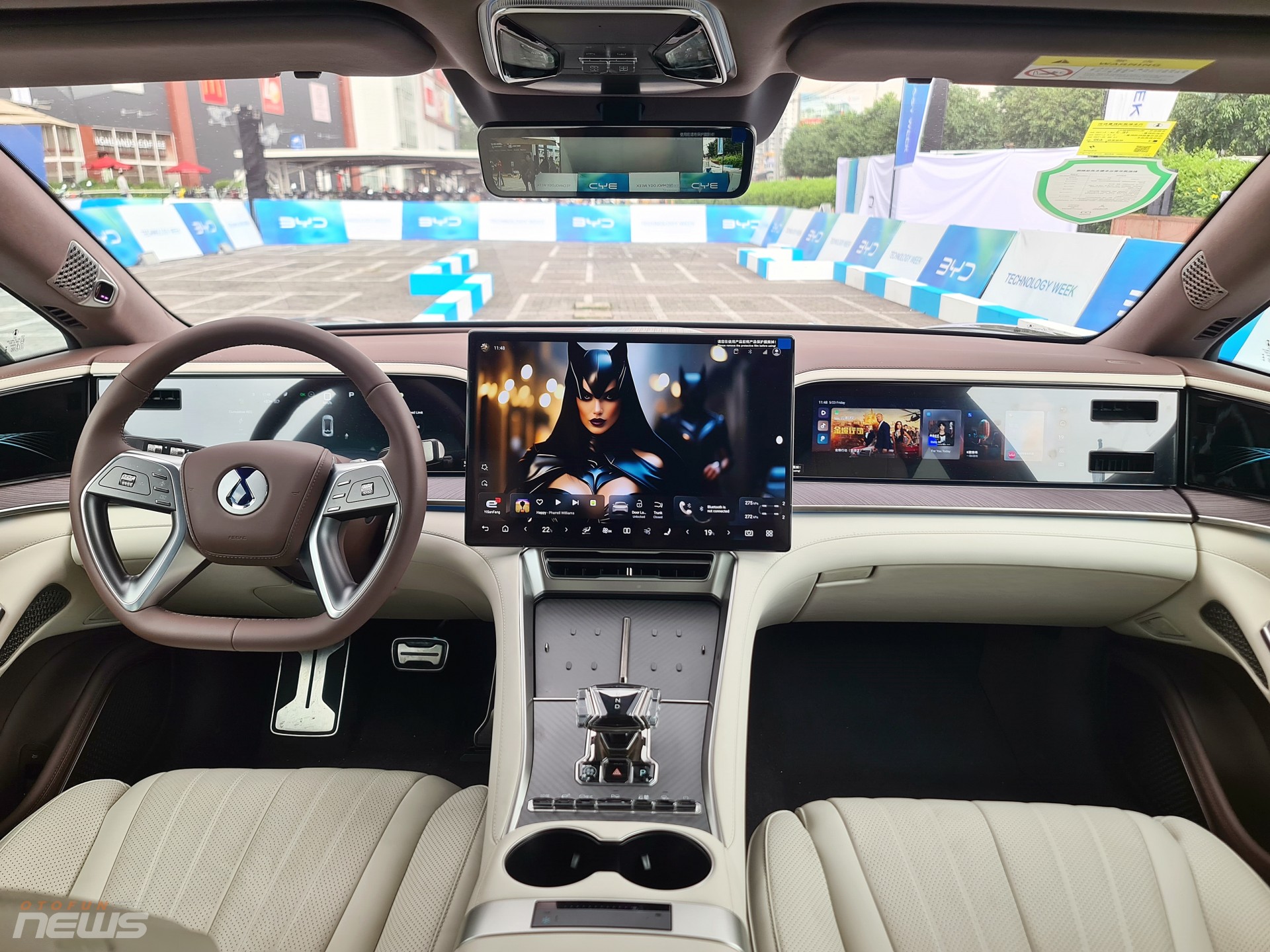 Denzda Z9 GT xe điện có thể xoay tại chỗ, đi ngang như cua xuất hiện tại Việt Nam Denzda Z9 GT xe điện có thể xoay tại chỗ, đi ngang như cua xuất hiện tại Việt Nam