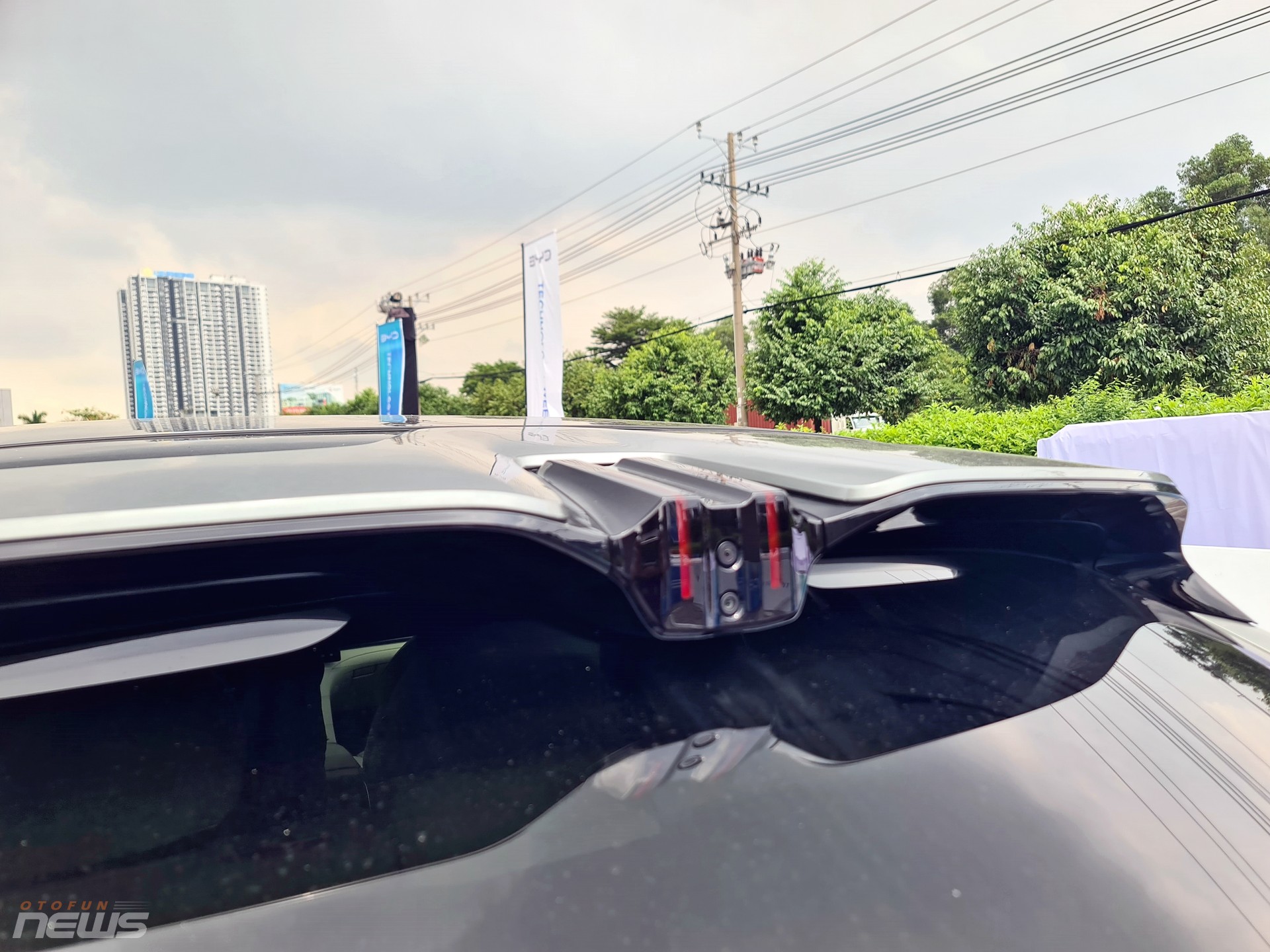 Xe điện Denza Z9 GT có thể xoay tại chỗ, đi ngang như cua xuất hiện tại Việt Nam Xe điện Denza Z9 GT có thể xoay tại chỗ, đi ngang như cua xuất hiện tại Việt Nam