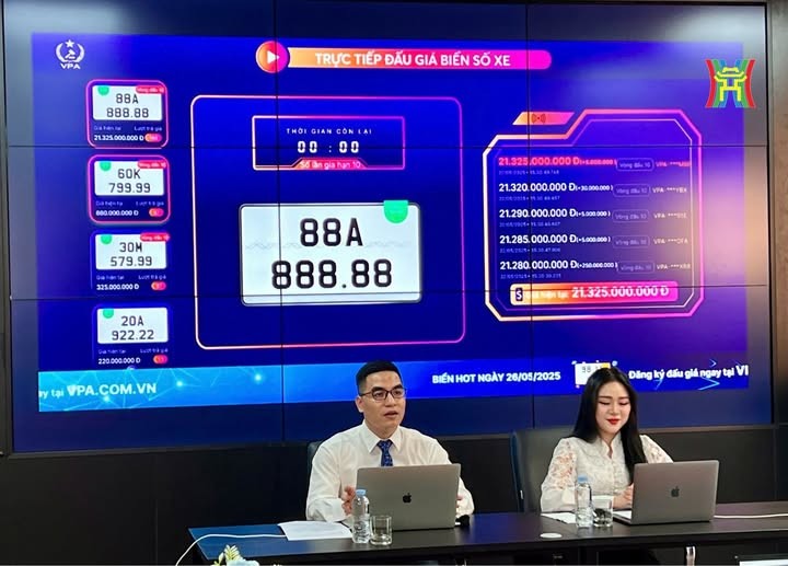 Lịch đấu giá biển số xe ô tô: Người dân cần nắm rõ để không bỏ lỡ cơ hội sở hữu biển số đẹp Biển 88A-888.88 vừa được đấu giá thành công với giá gần 22 tỷ đồng.
