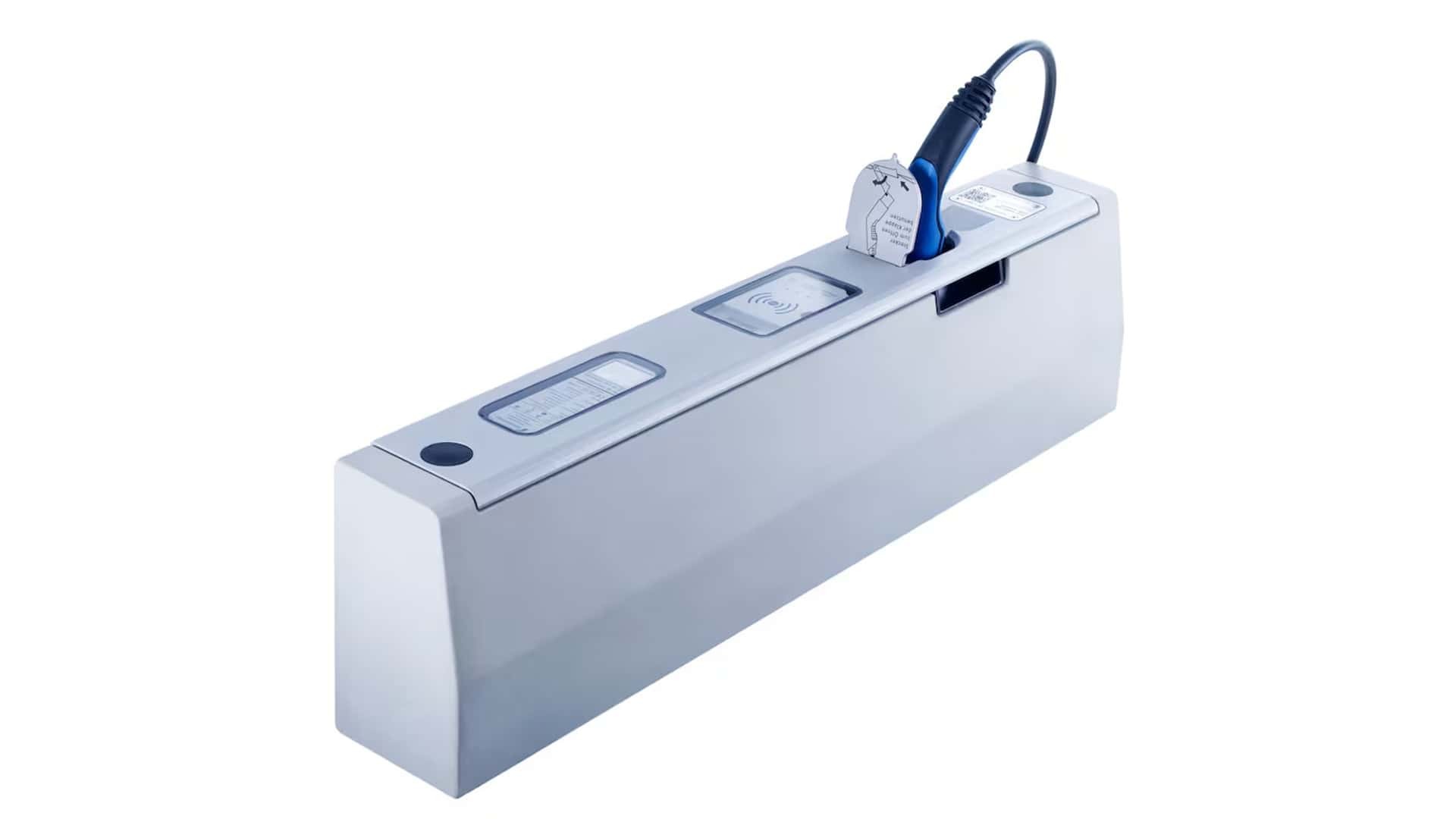 Curb Charger - Trạm sạc xe điện lề đường tiện lợi của nhà sản xuất vũ khí Rheinmetall Curb Charger - Trạm sạc xe điện lề đường tiện lợi của nhà sản xuất vũ khí Rheinmetall