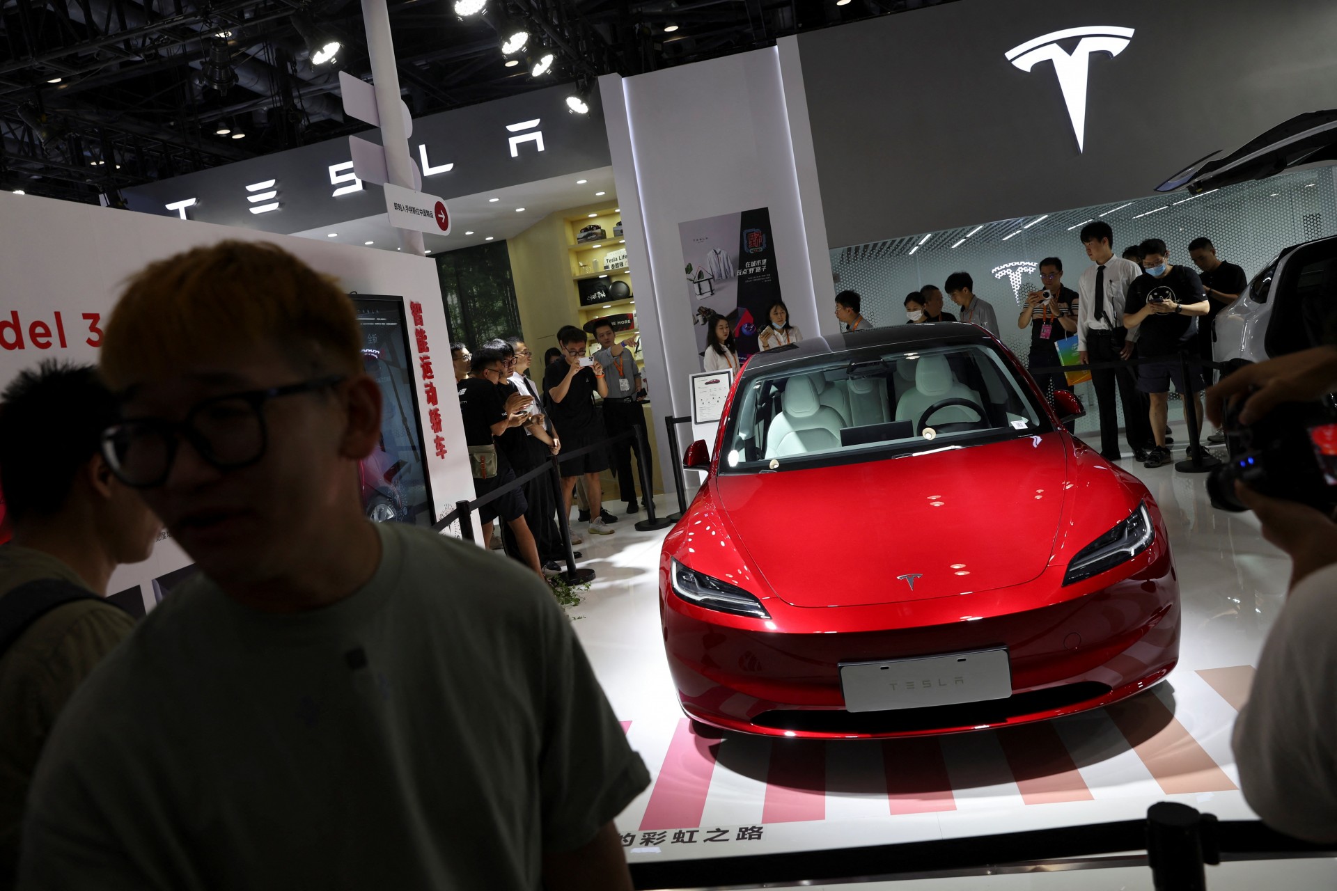 Bị BYD và Xiaomi vượt mặt, Tesla không còn là Tesla Trung Quốc