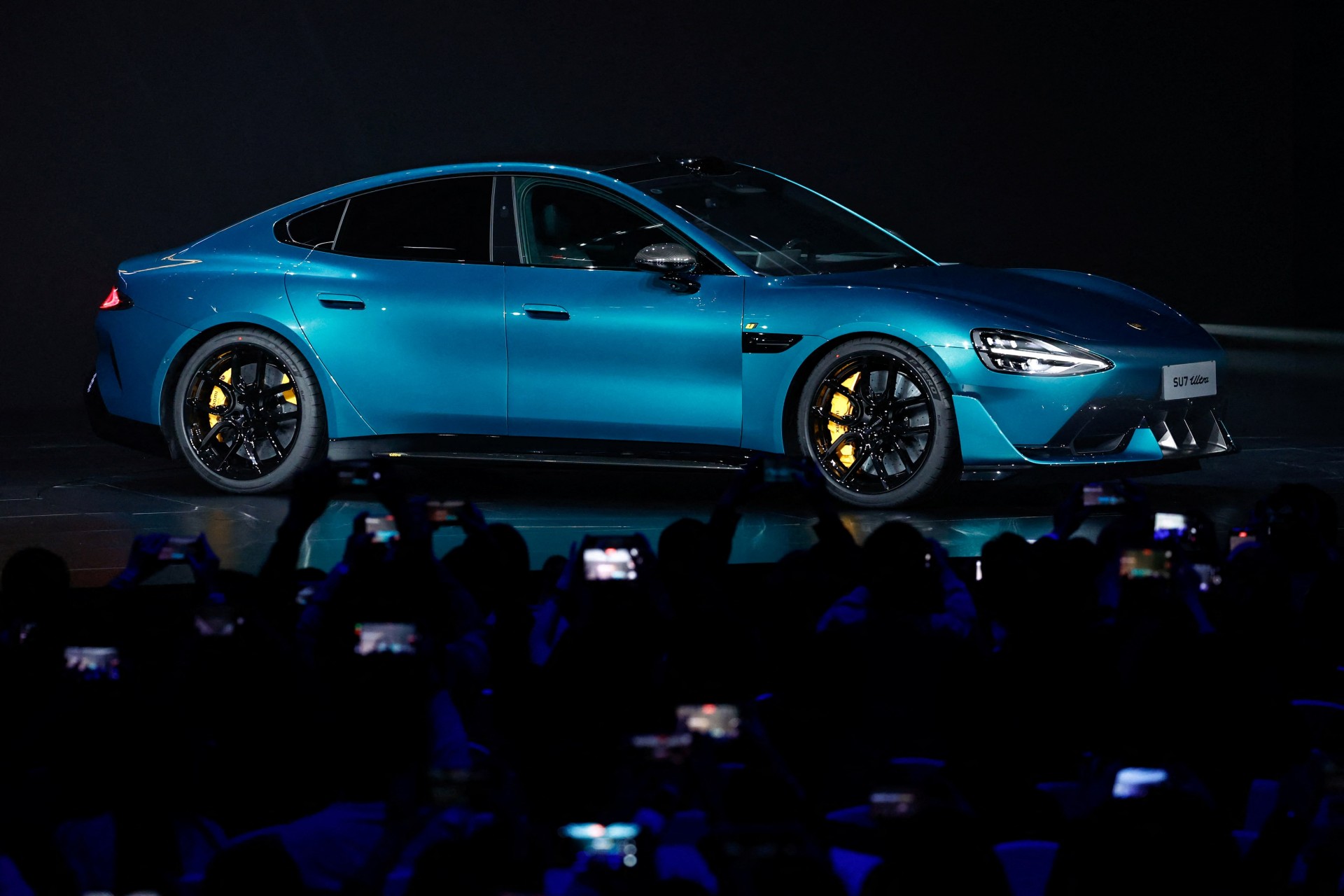 Bị BYD và Xiaomi vượt mặt, Tesla không còn là Tesla Trung Quốc