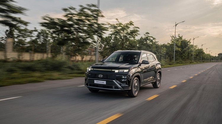 Hyundai New Creta 2025 ra mắt với 4 phiên bản, giá từ 599 triệu đồng Hyundai New Creta 2025 ra mắt với 4 phiên bản, giá từ 599 triệu đồng