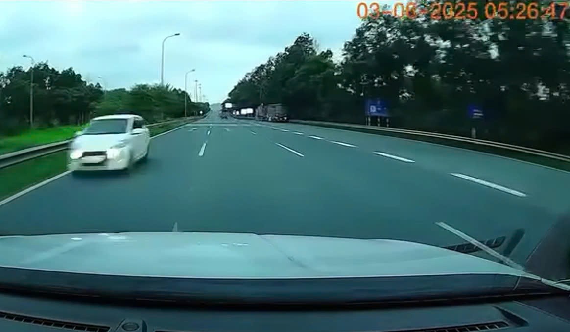 Kia Morning đi ngược chiều trên cao tốc
