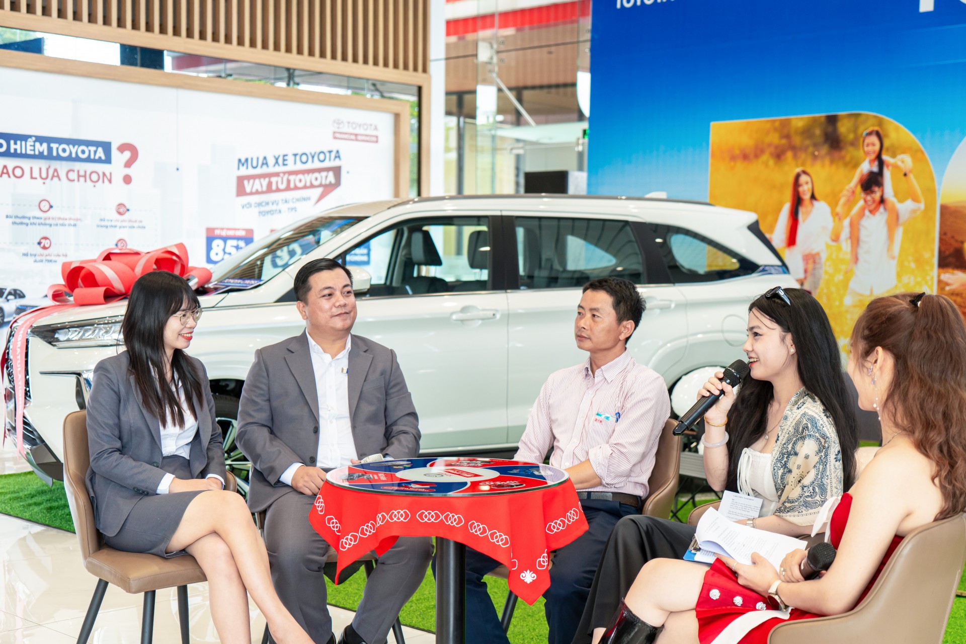 Khởi động mùa hè cùng Toyota Cross Line Up 2025 Khởi động mùa hè cùng Toyota Cross Line Up 2025