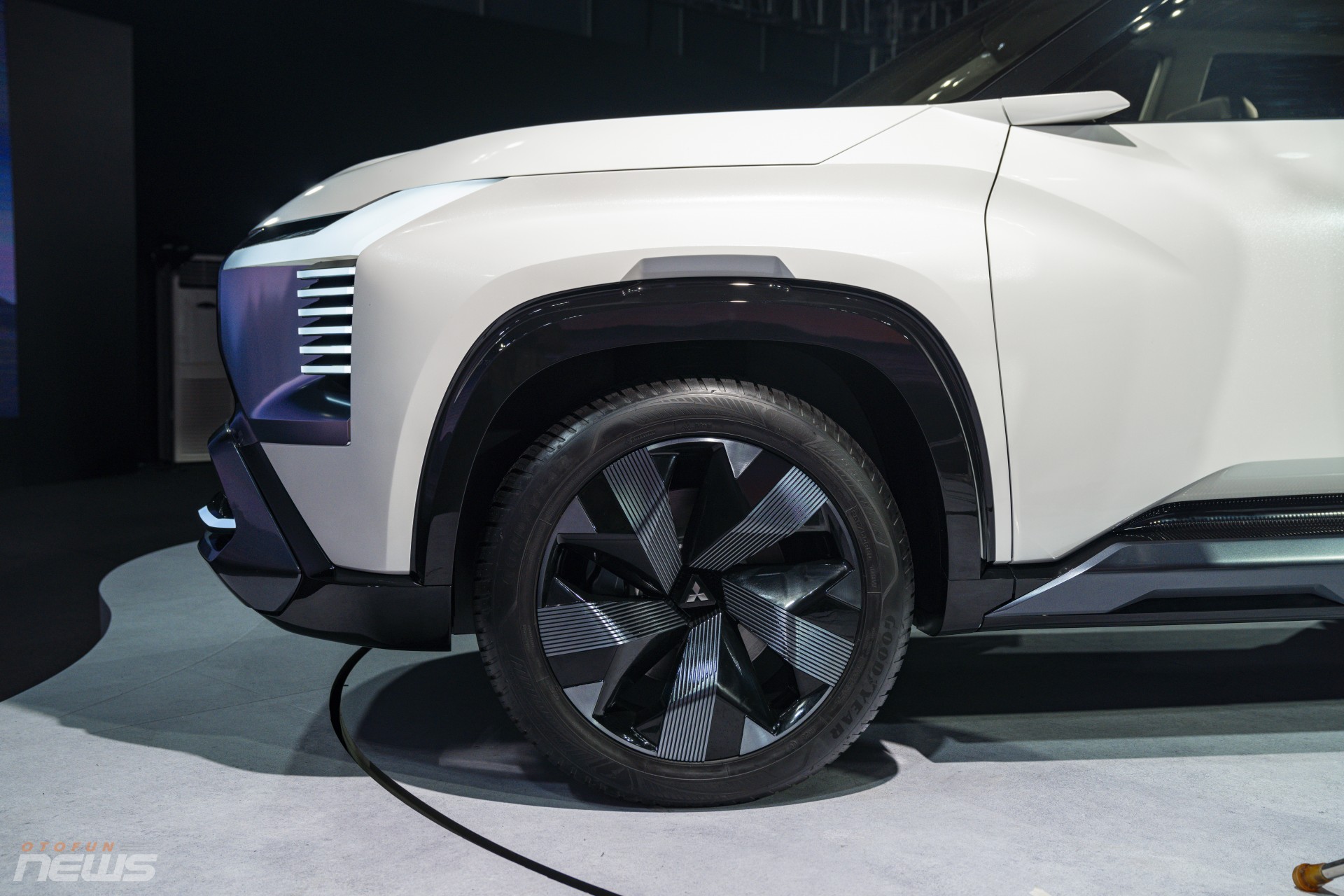 Xem trước xe SUV 7 chỗ mới của Mitsubishi, sẽ thay thế Outlander Xem trước xe SUV 7 chỗ mới của Mitsubishi, sẽ thay thế Outlander