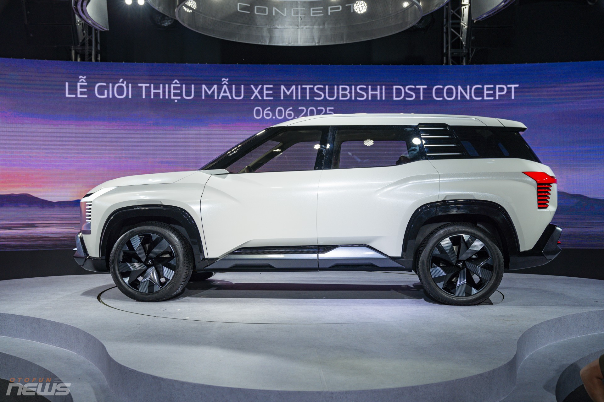 Xem trước xe SUV 7 chỗ mới của Mitsubishi, sẽ thay thế Outlander Xem trước xe SUV 7 chỗ mới của Mitsubishi, sẽ thay thế Outlander