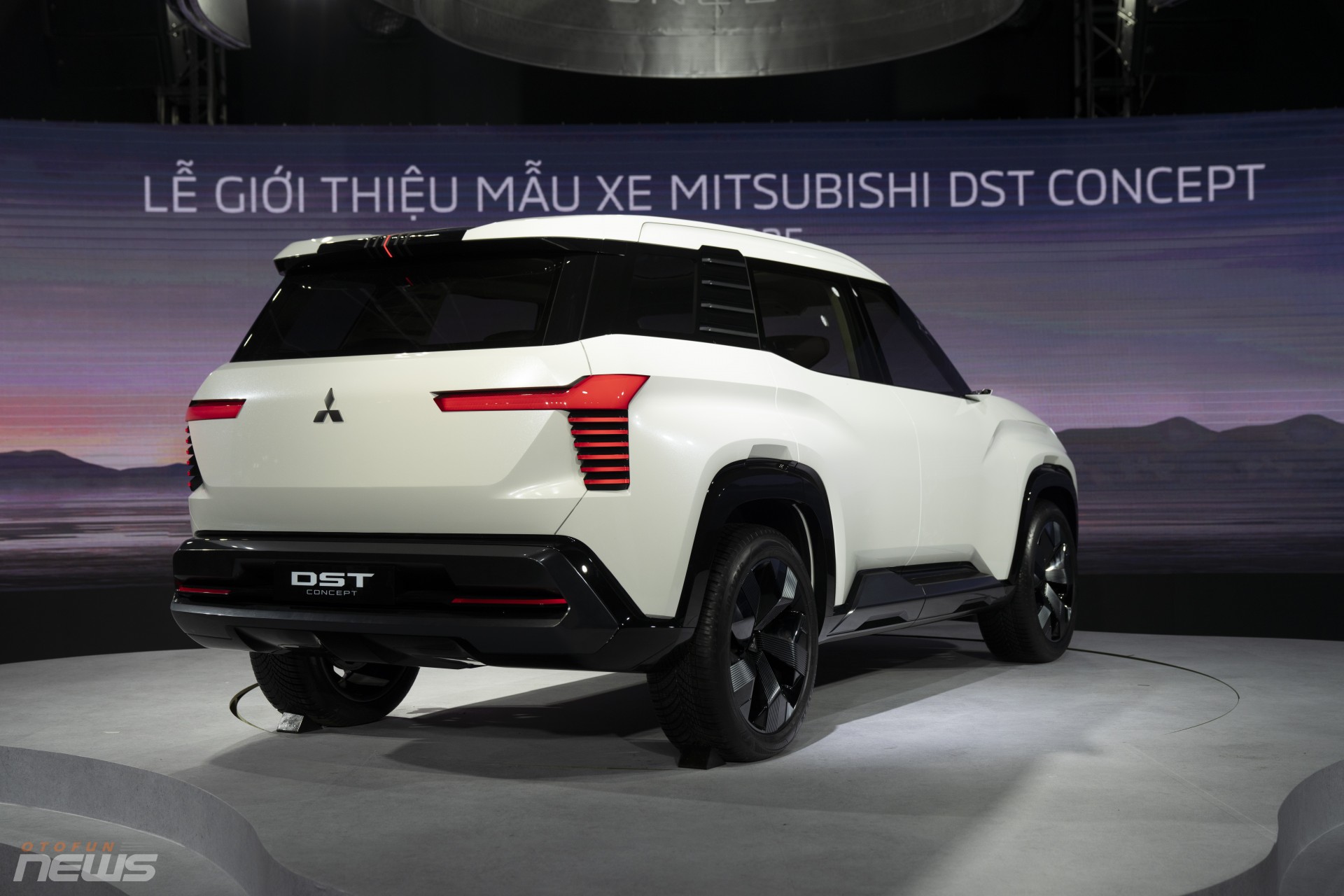 Xem trước xe SUV 7 chỗ mới của Mitsubishi, sẽ thay thế Outlander Xem trước xe SUV 7 chỗ mới của Mitsubishi, sẽ thay thế Outlander