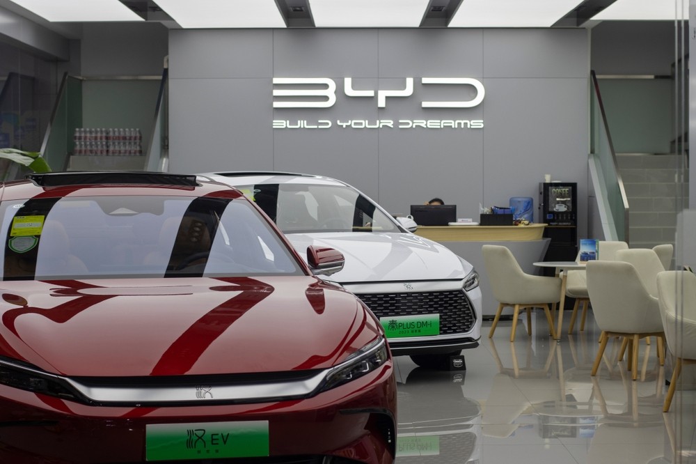 BYD kiện 37 KOL vì tội bôi nhọ danh tiếng trên mạng BYD kiện 37 KOL vì tội bôi nhọ danh tiếng trên mạng